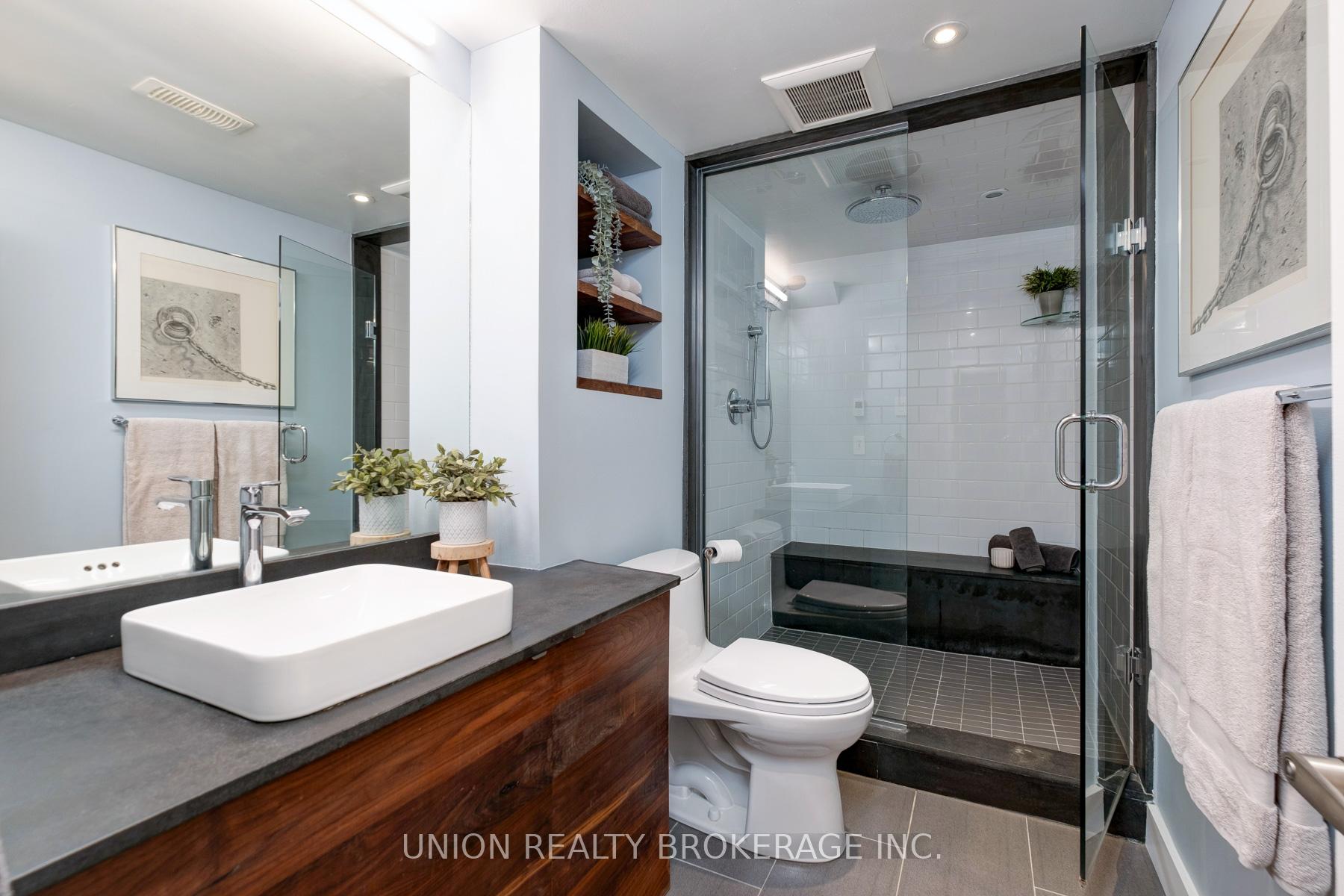 Photo 15 of 54 Willow Avenue, Toronto, The Beaches — HOMEH