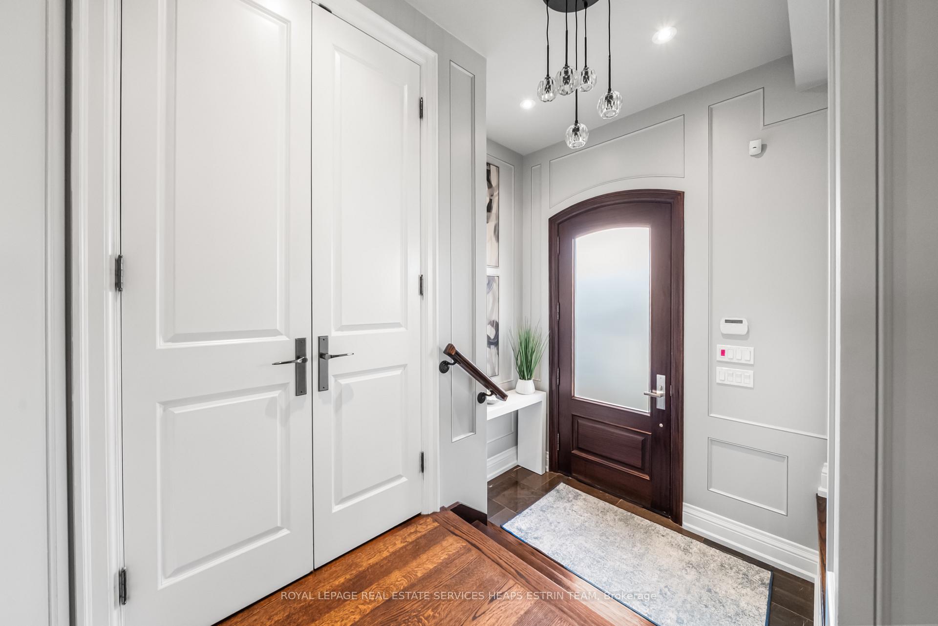 Photo 3 of 481 Broadway Avenue, Toronto, Leaside — HOMEH