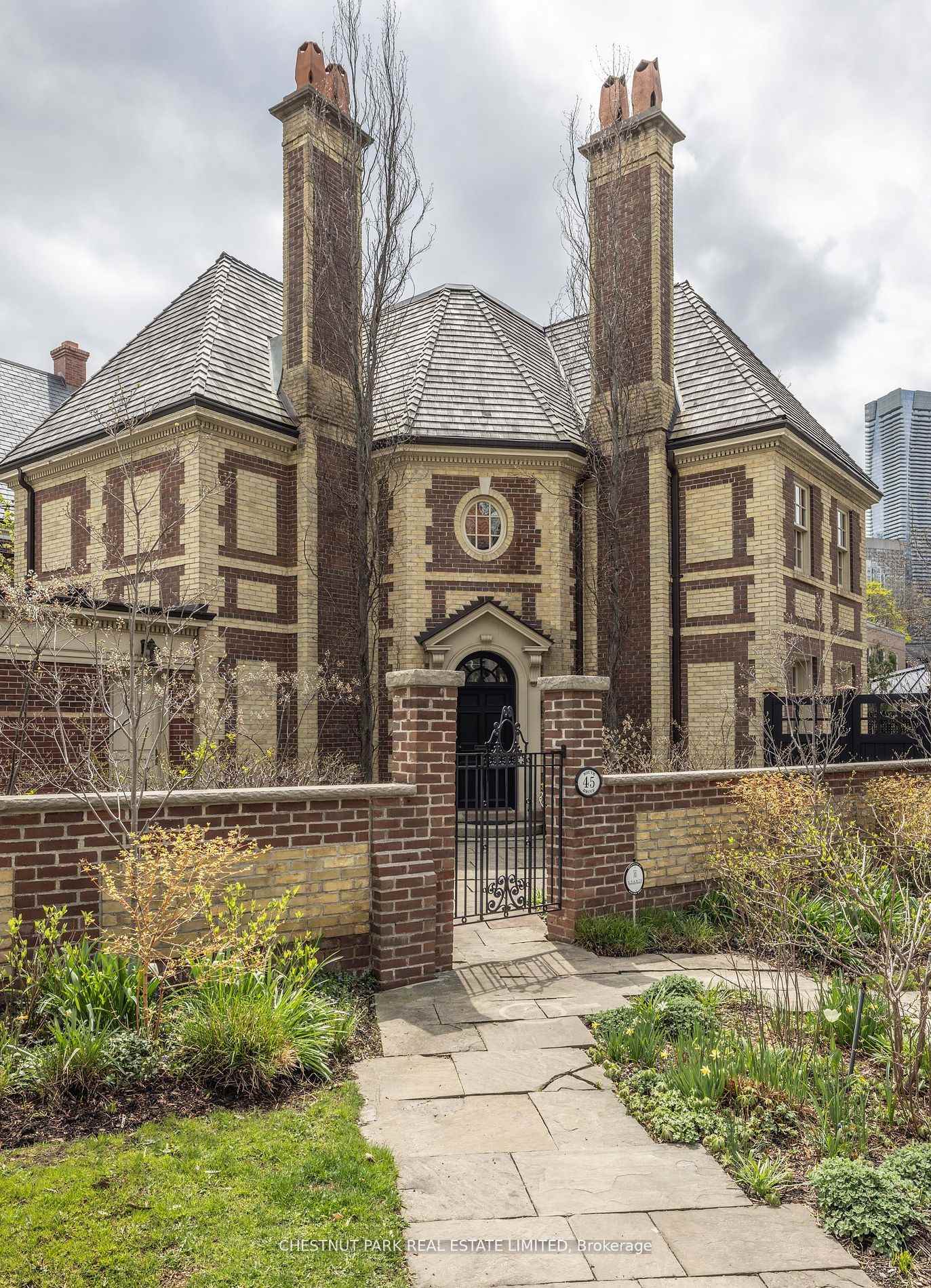 Photo 34 of 45 South Drive, Toronto, Rosedale-Moore Park — HOMEH