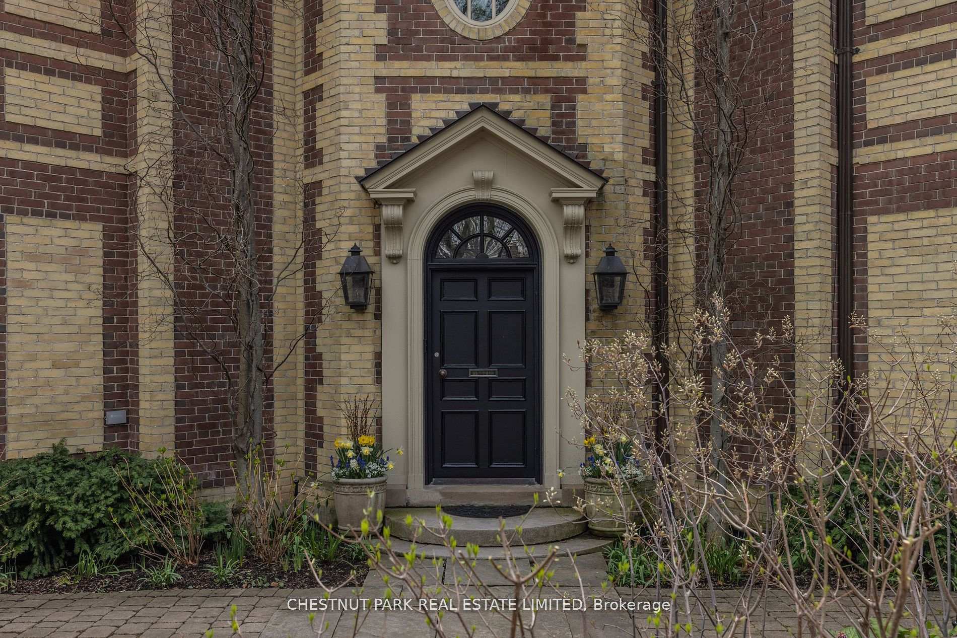 Photo 35 of 45 South Drive, Toronto, Rosedale-Moore Park — HOMEH