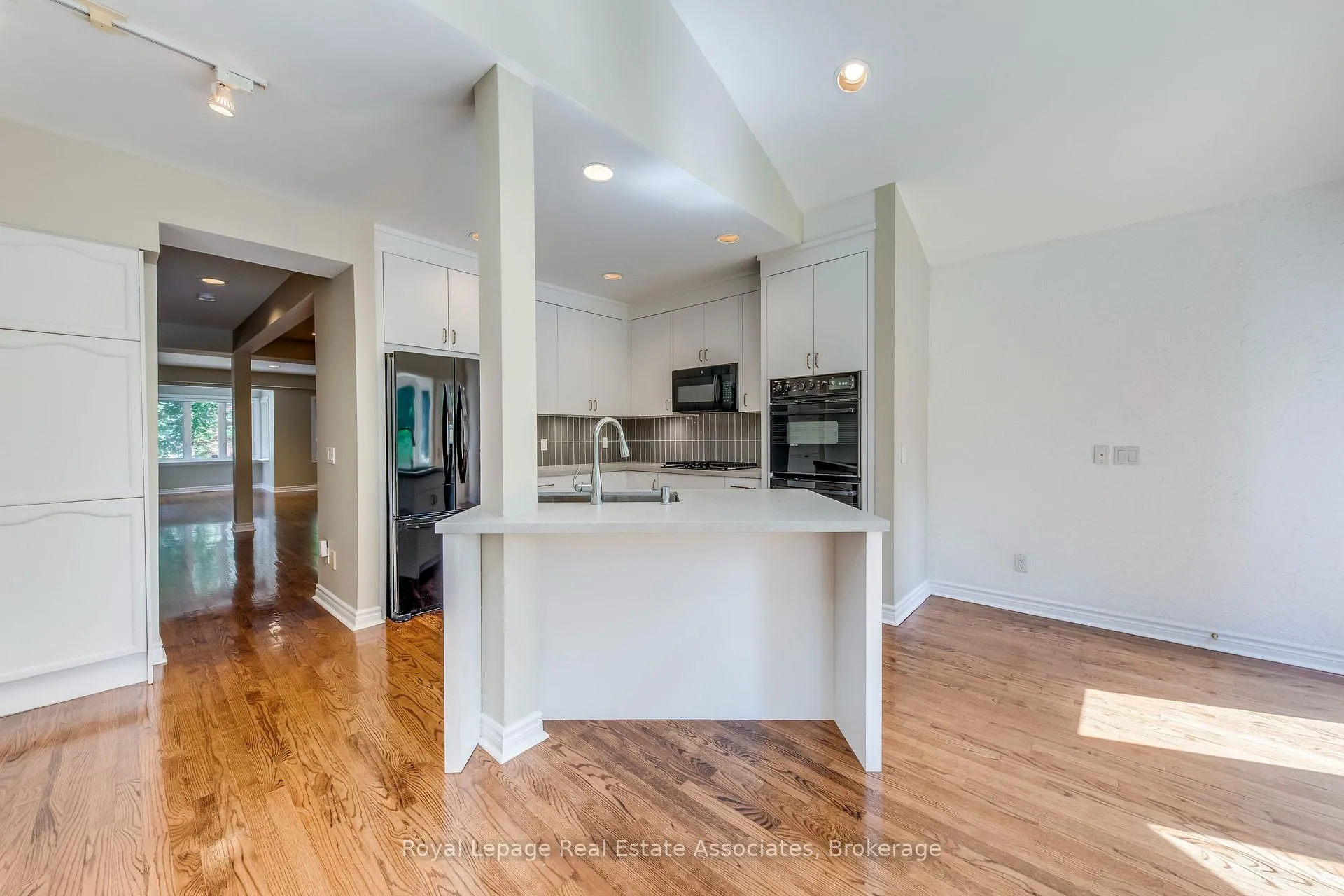 Photo 17 of 123 Melrose Avenue, Toronto, Lawrence Park North — HOMEH