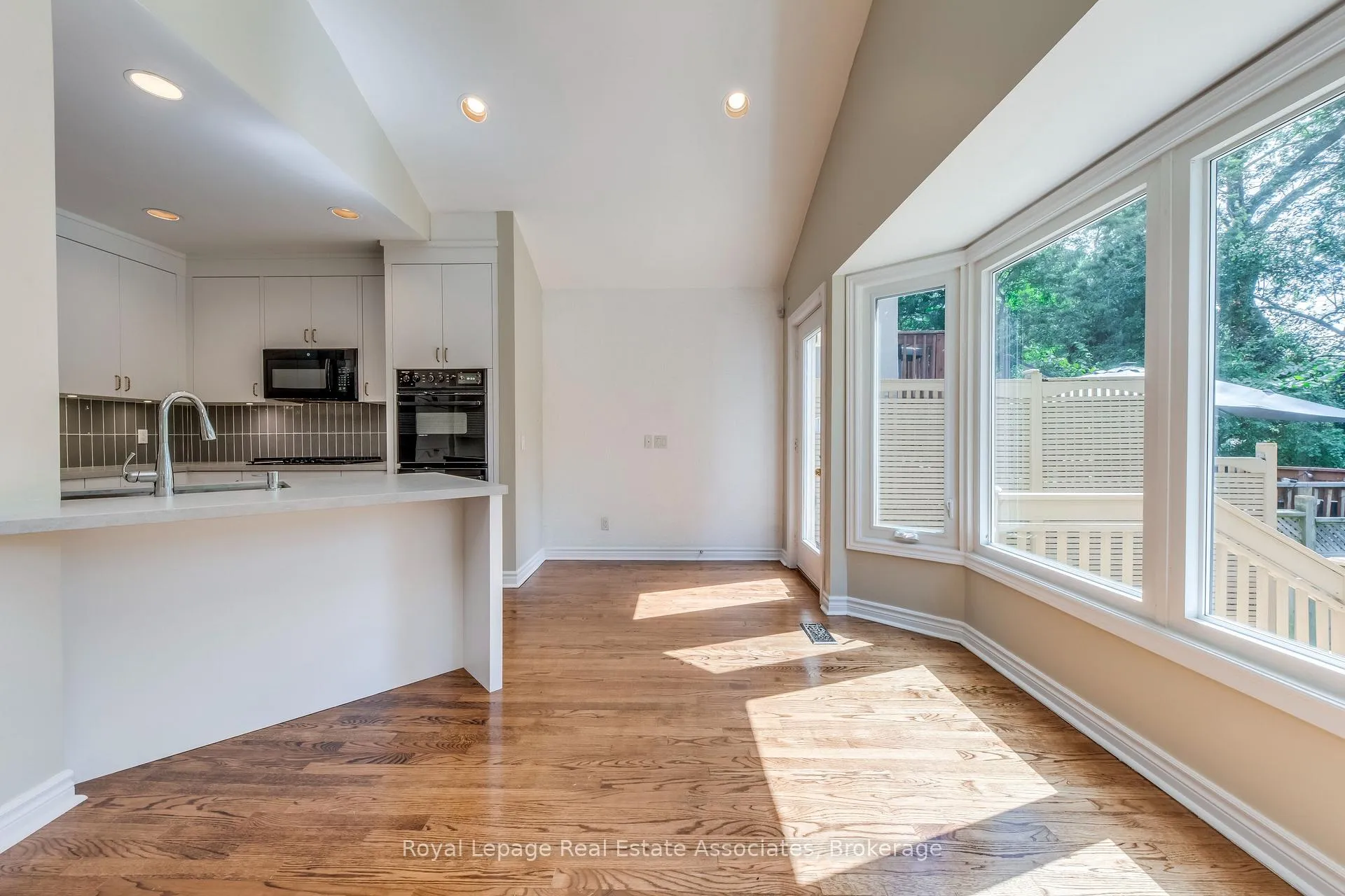 Photo 22 of 123 Melrose Avenue, Toronto, Lawrence Park North — HOMEH