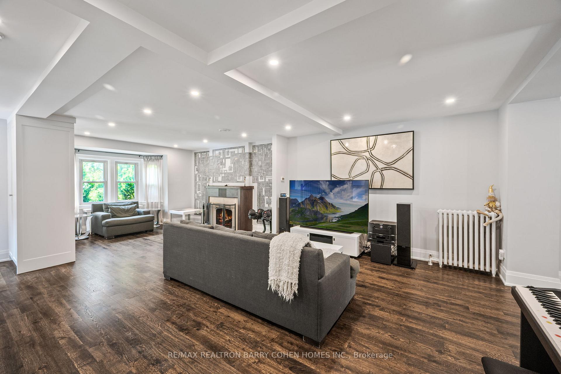 Photo 3 of 163 Rumsey Road, Toronto, Leaside — HOMEH