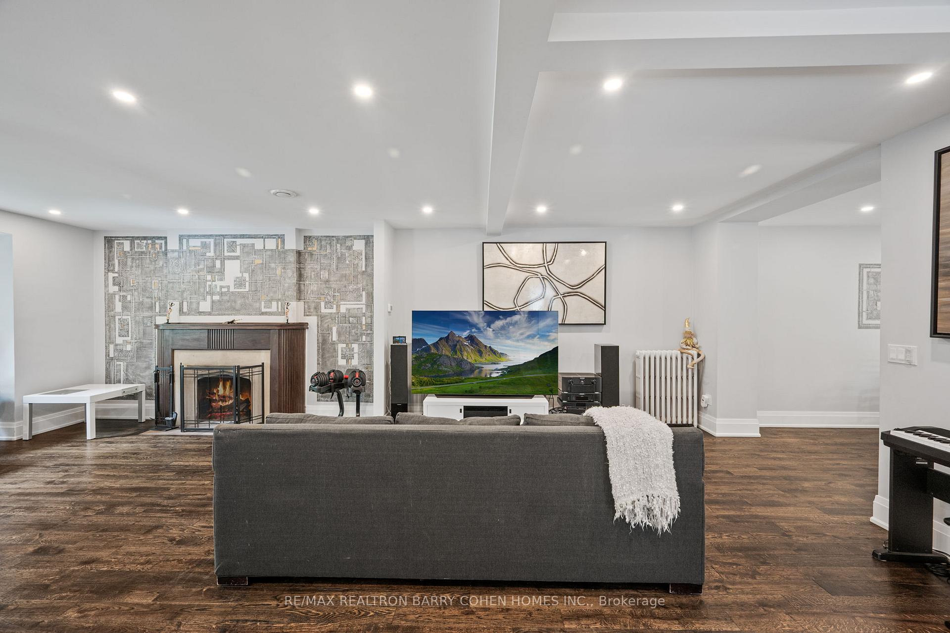 Photo 8 of 163 Rumsey Road, Toronto, Leaside — HOMEH