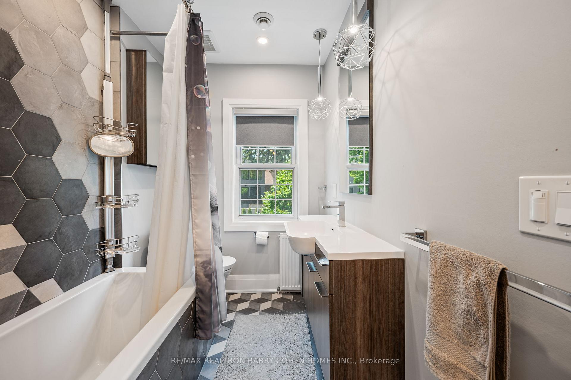 Photo 26 of 163 Rumsey Road, Toronto, Leaside — HOMEH