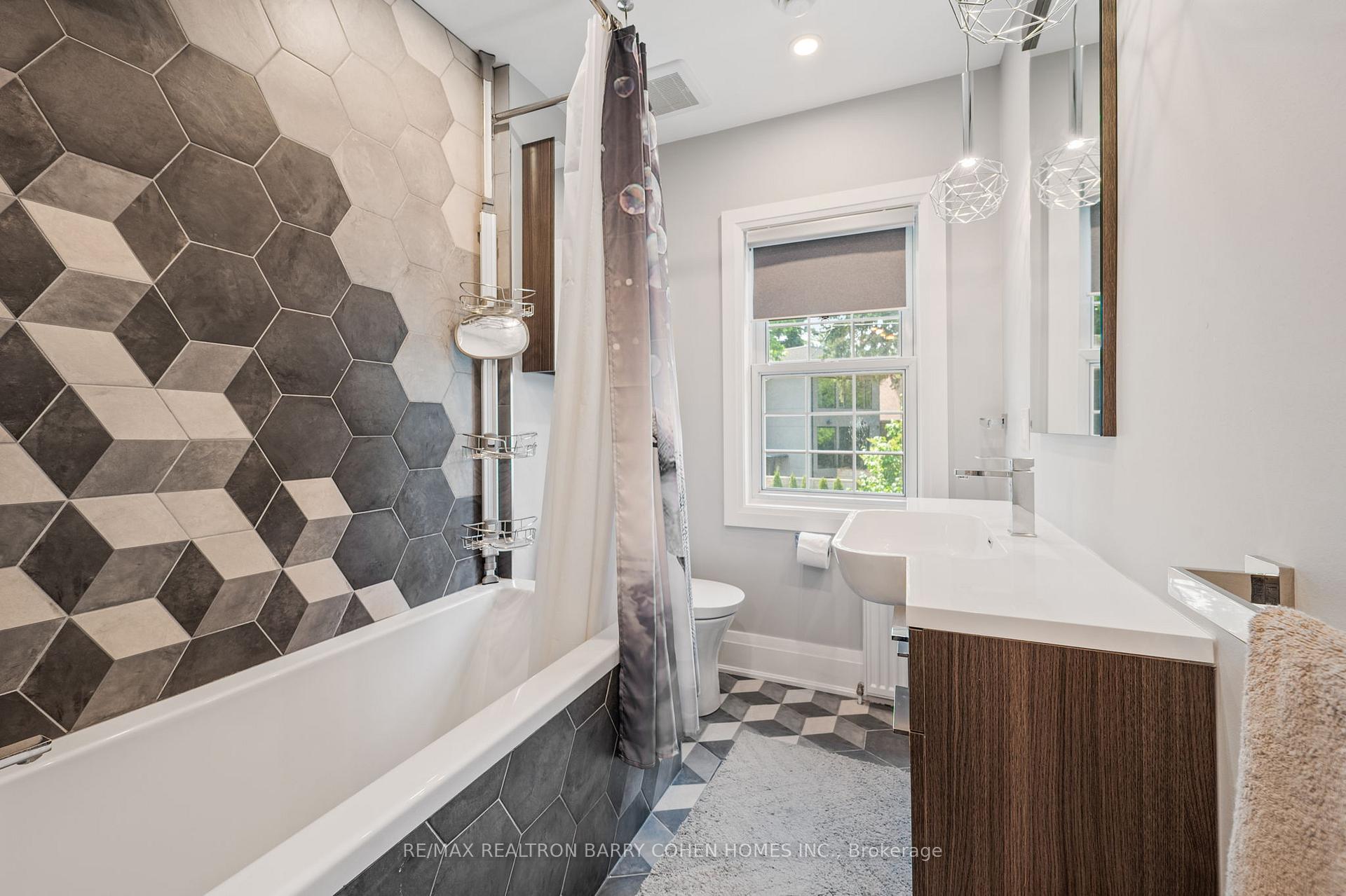 Photo 27 of 163 Rumsey Road, Toronto, Leaside — HOMEH