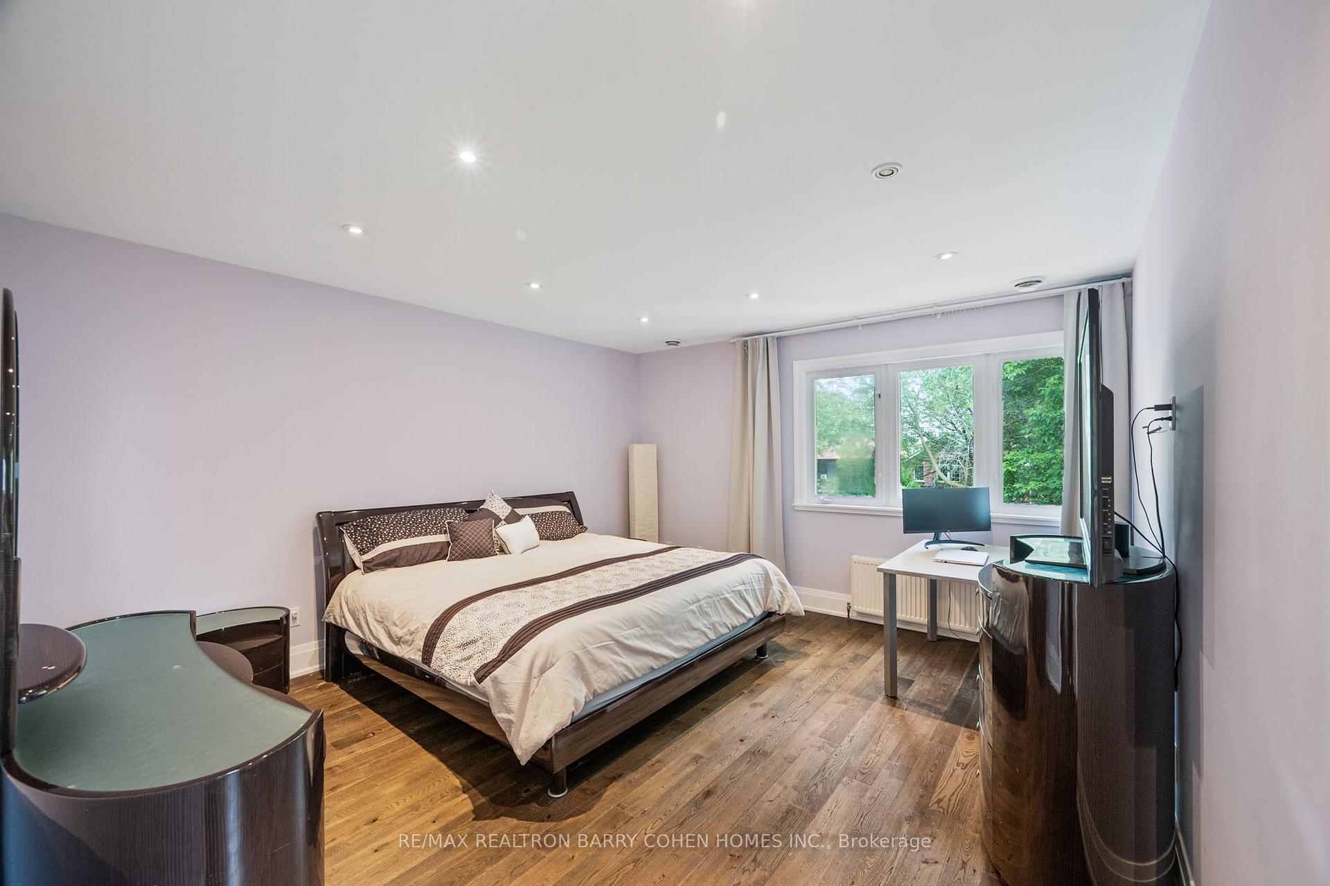 Photo 31 of 163 Rumsey Road, Toronto, Leaside — HOMEH