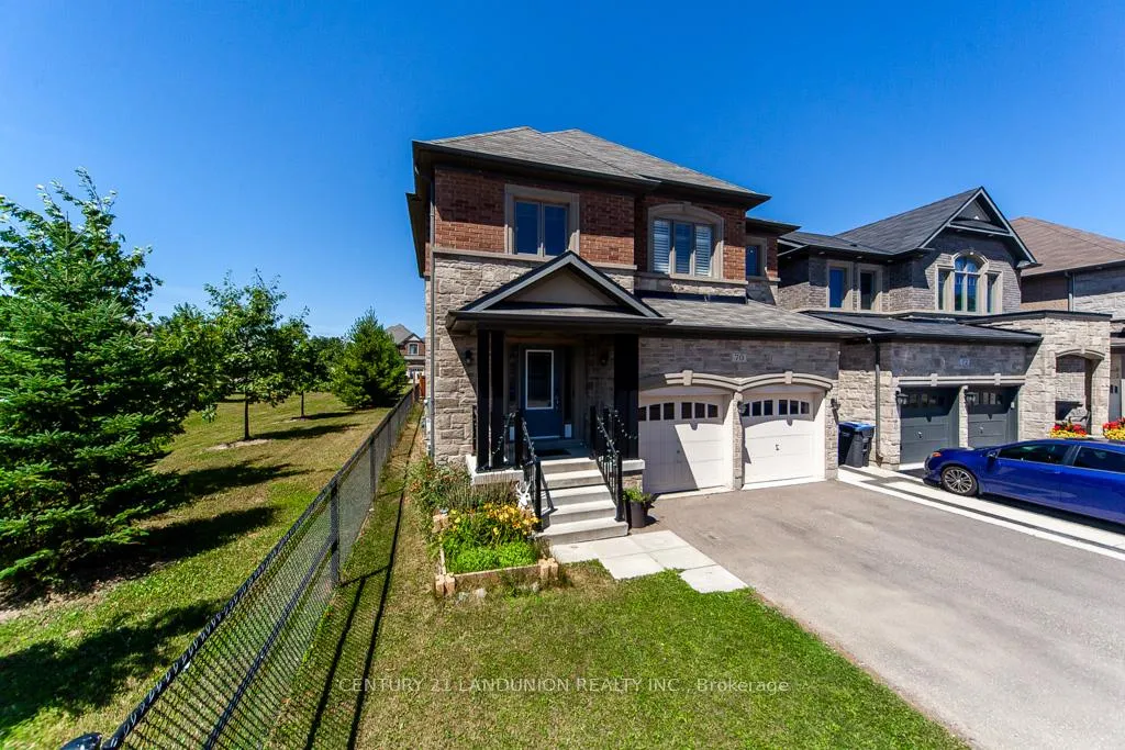 Photo 3 of 70 Prairie Creek Crescent, Brampton, Bram West — HOMEH