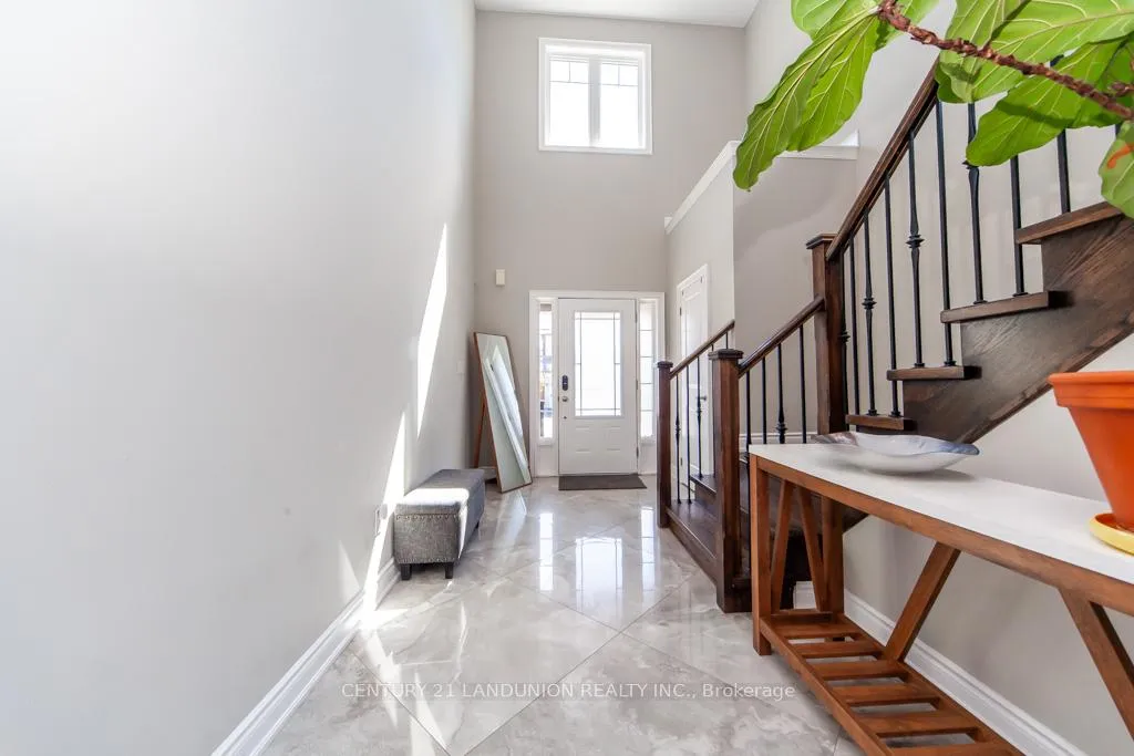 Photo 5 of 70 Prairie Creek Crescent, Brampton, Bram West — HOMEH