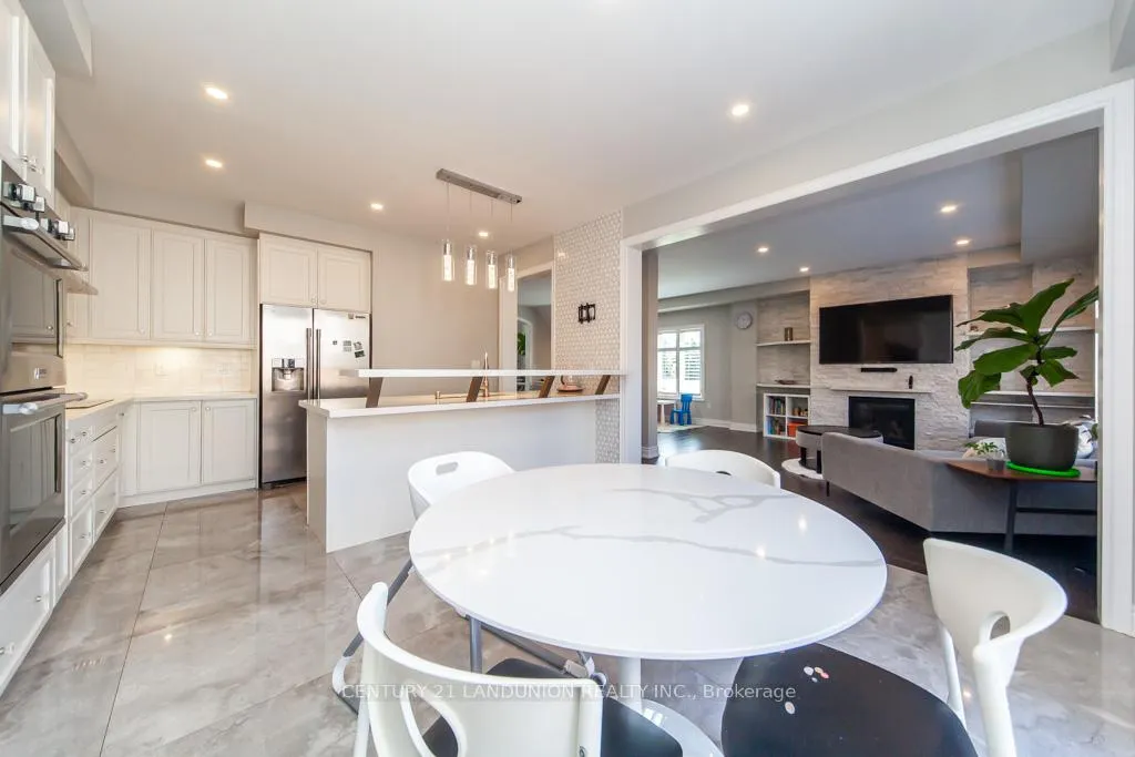 Photo 15 of 70 Prairie Creek Crescent, Brampton, Bram West — HOMEH
