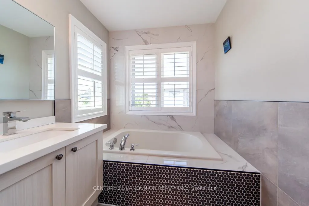 Photo 30 of 70 Prairie Creek Crescent, Brampton, Bram West — HOMEH