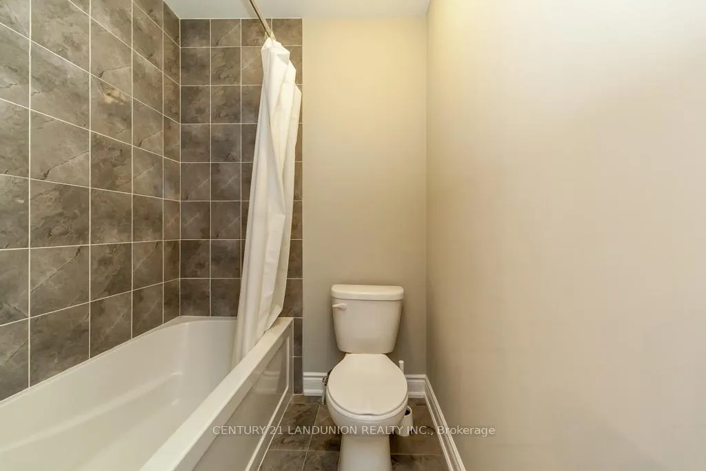 Photo 41 of 70 Prairie Creek Crescent, Brampton, Bram West — HOMEH