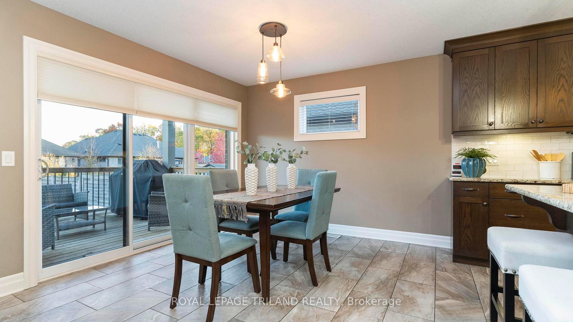 Photo 7 of 693 Newman Drive, Strathroy-Caradoc, Mount Brydges — HOMEH
