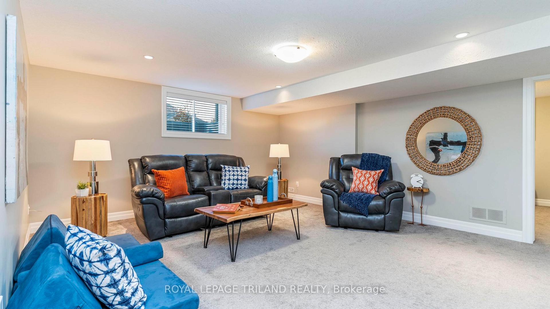 Photo 14 of 693 Newman Drive, Strathroy-Caradoc, Mount Brydges — HOMEH