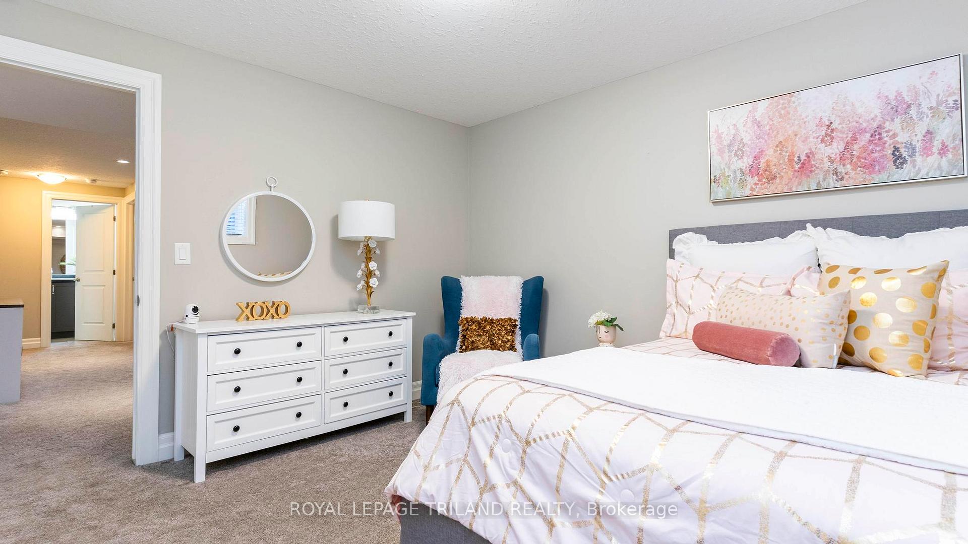 Photo 19 of 693 Newman Drive, Strathroy-Caradoc, Mount Brydges — HOMEH