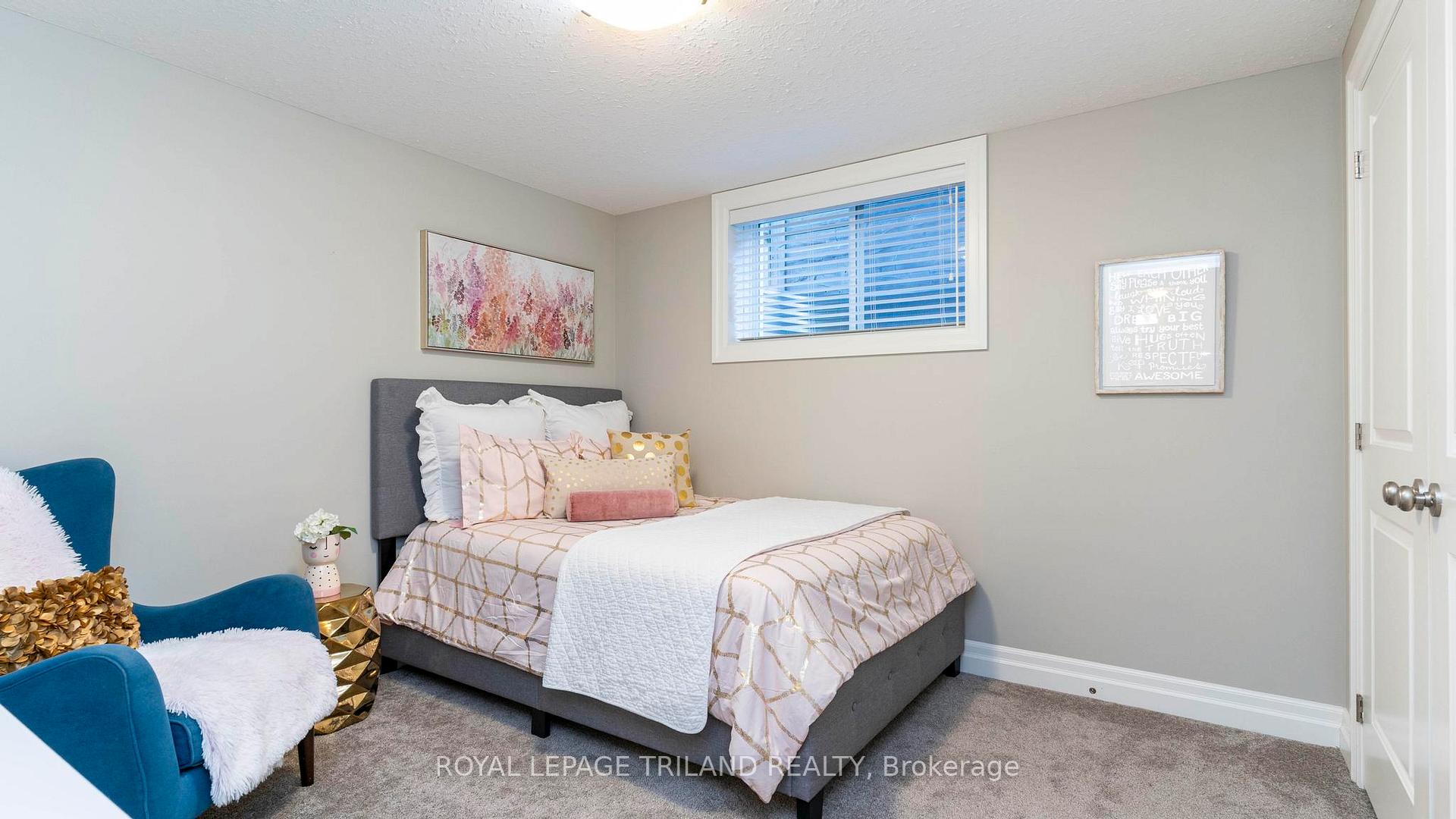 Photo 20 of 693 Newman Drive, Strathroy-Caradoc, Mount Brydges — HOMEH