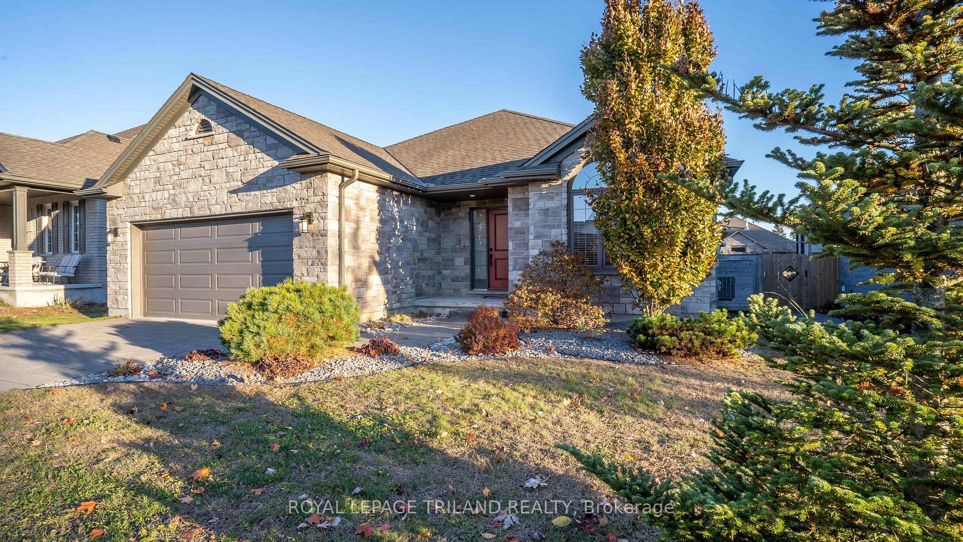 Photo 23 of 693 Newman Drive, Strathroy-Caradoc, Mount Brydges — HOMEH