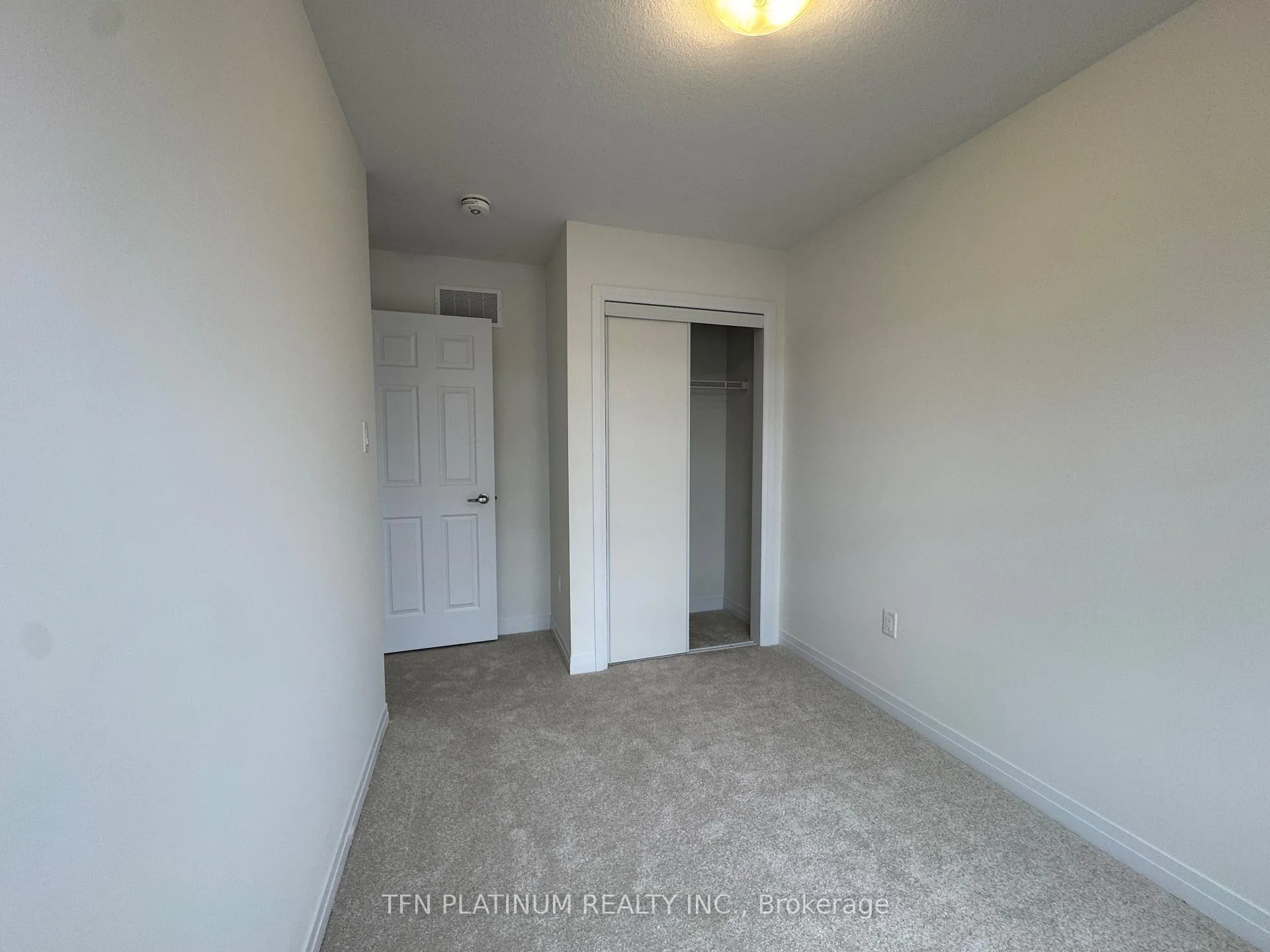 Photo 10 of 5 Lilac Lane, Thorold, Hurricane/Merrittville — HOMEH