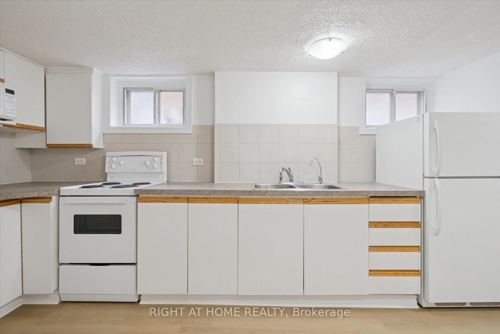 Photo 17 of 17 Yardley Avenue, Toronto, O'Connor-Parkview — HOMEH