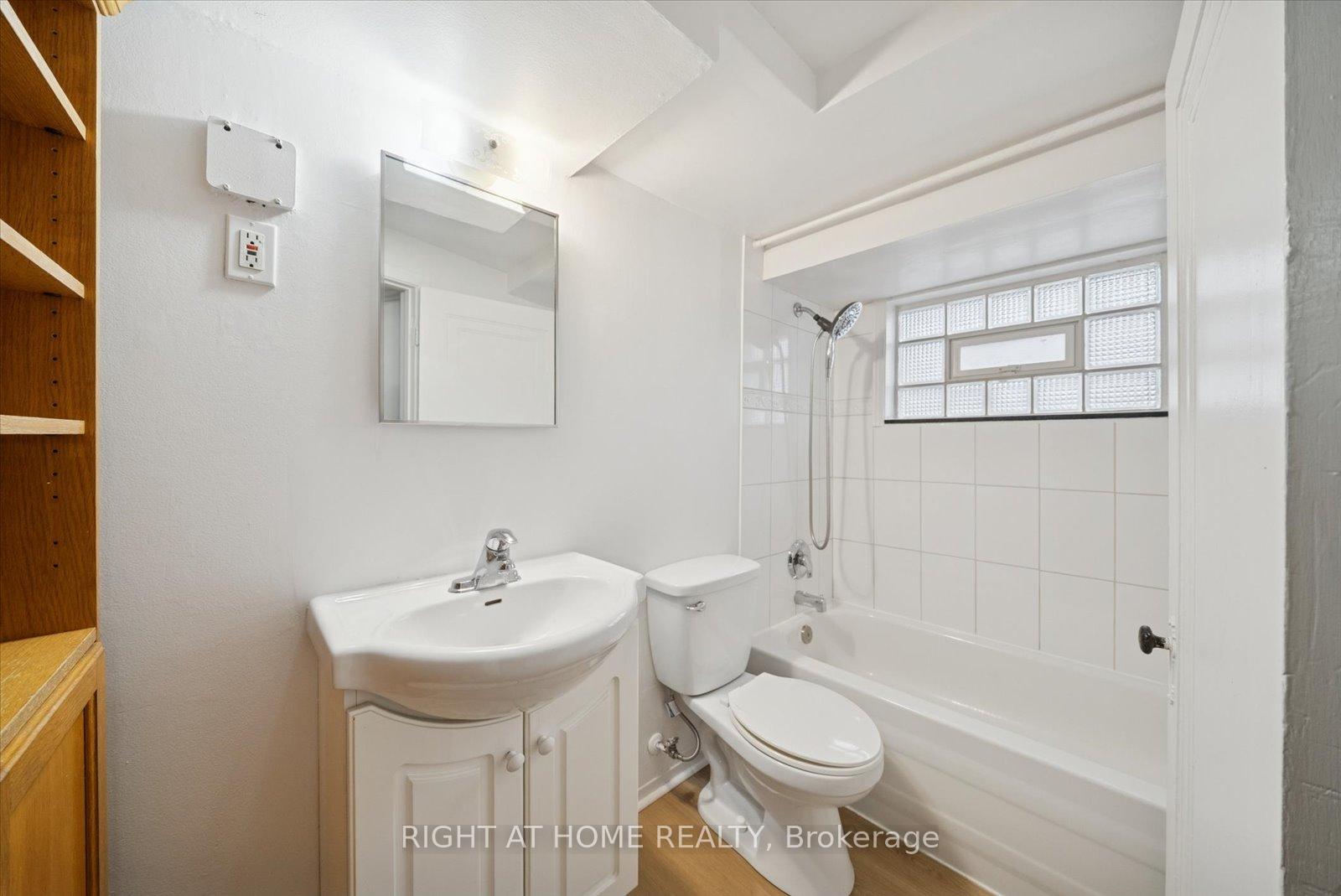 Photo 23 of 17 Yardley Avenue, Toronto, O'Connor-Parkview — HOMEH