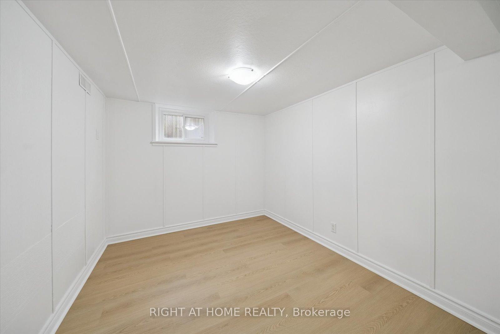 Photo 24 of 17 Yardley Avenue, Toronto, O'Connor-Parkview — HOMEH
