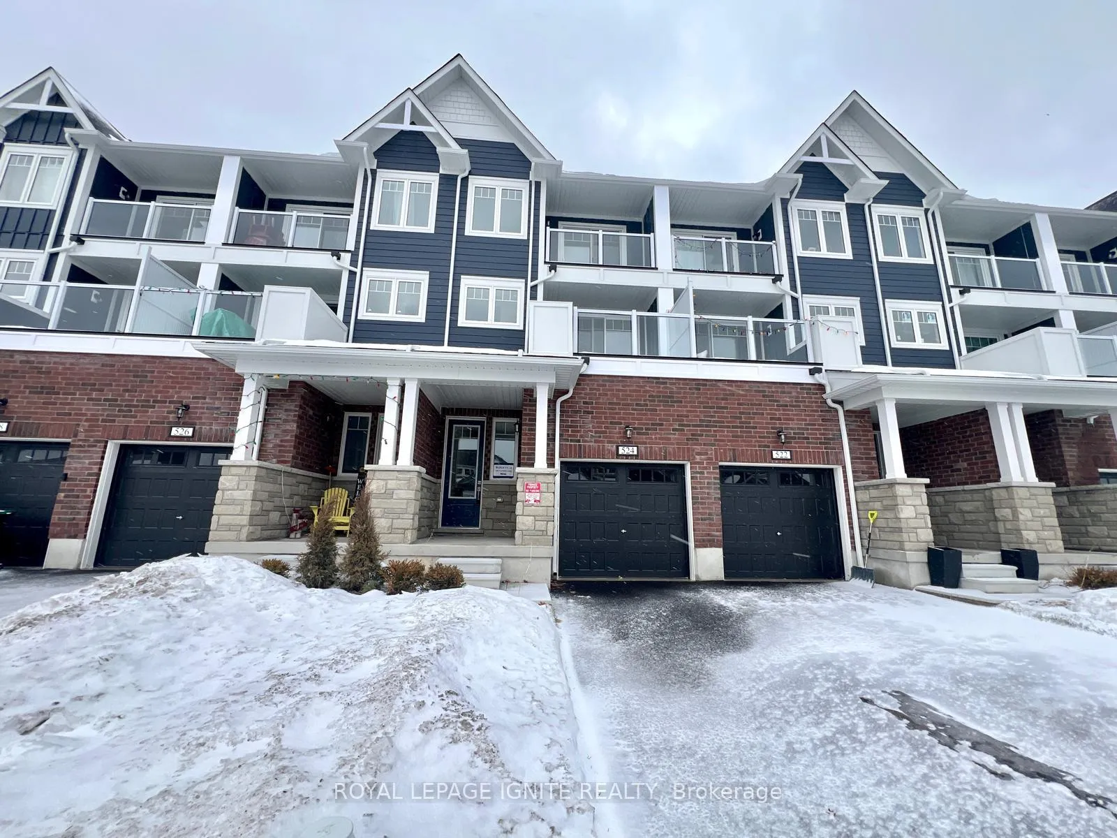 Photo 1 of 524 Hudson Crescent, Midland — HOMEH