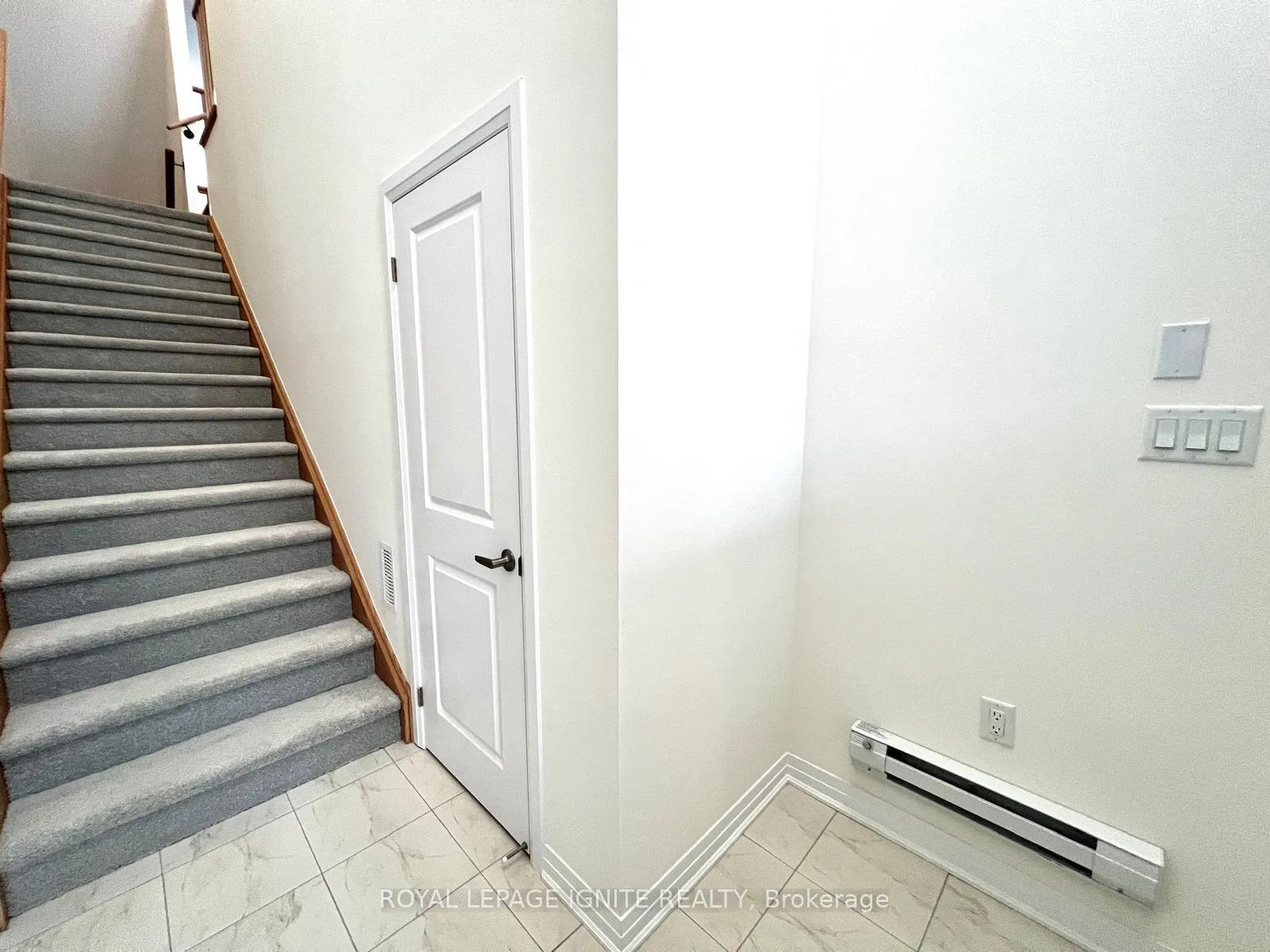 Photo 6 of 524 Hudson Crescent, Midland — HOMEH