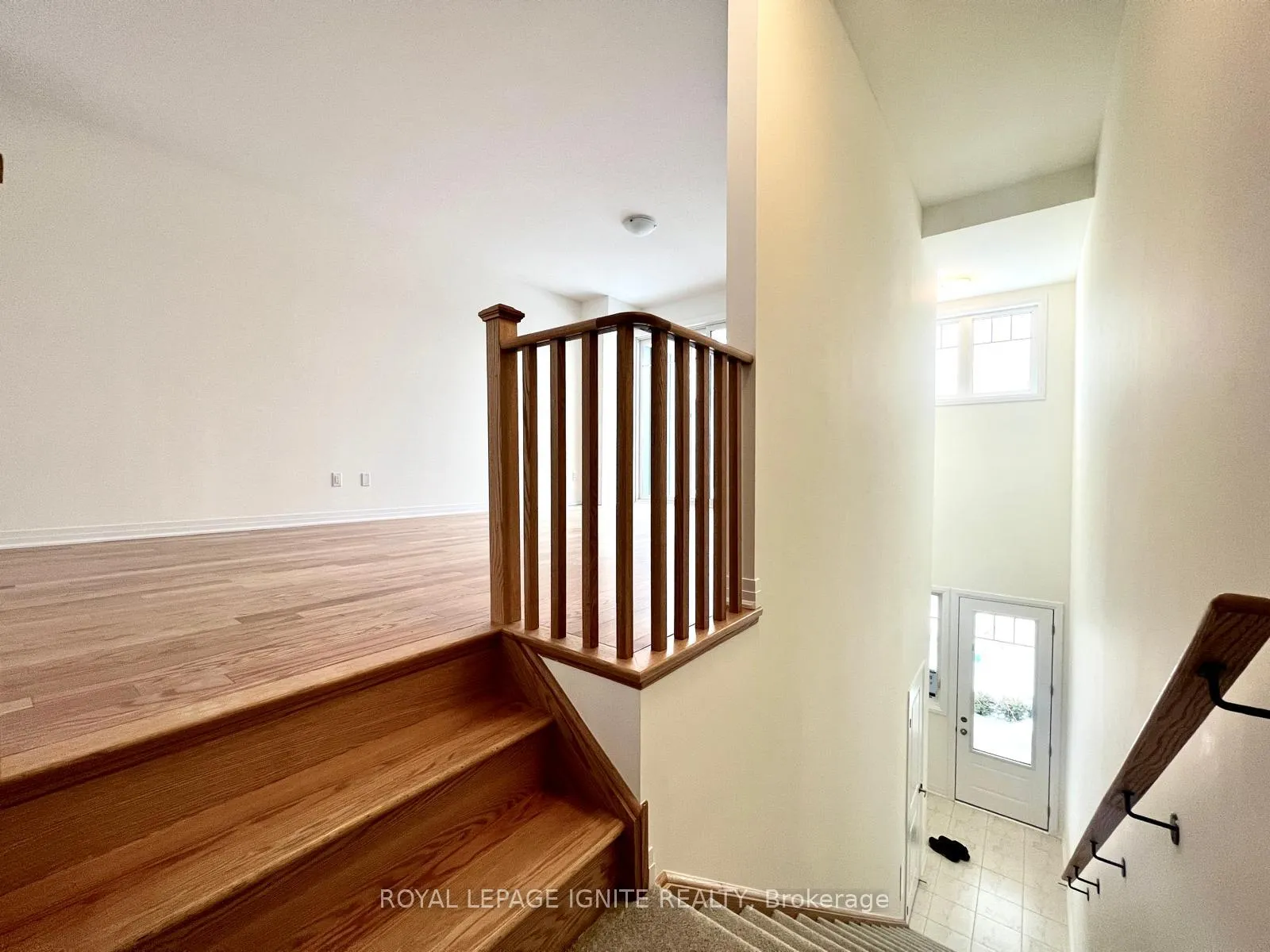 Photo 17 of 524 Hudson Crescent, Midland — HOMEH