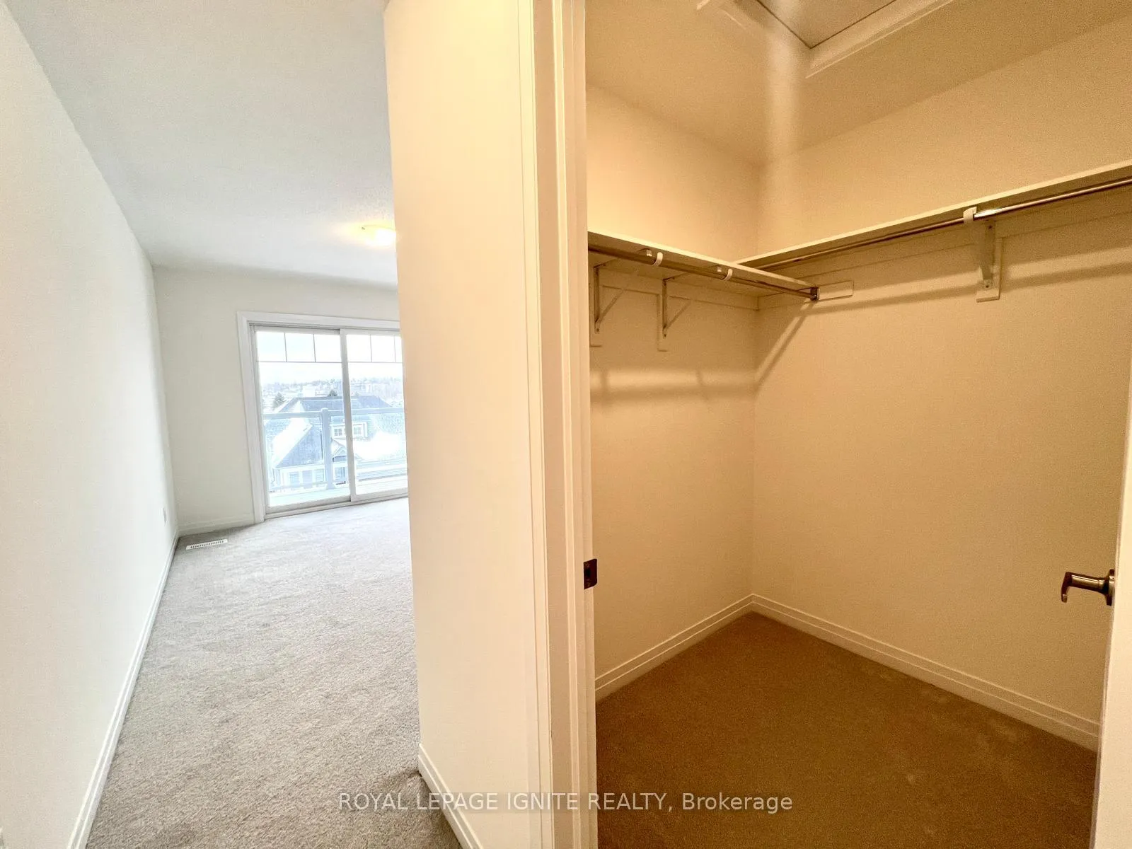 Photo 19 of 524 Hudson Crescent, Midland — HOMEH