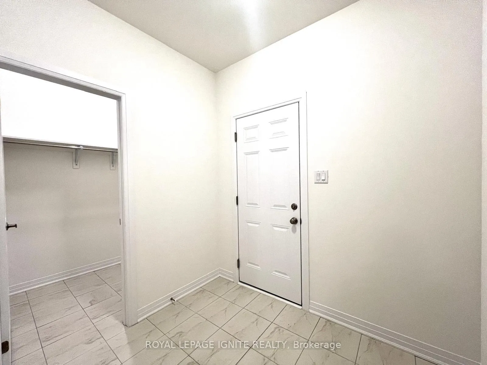 Photo 26 of 524 Hudson Crescent, Midland — HOMEH