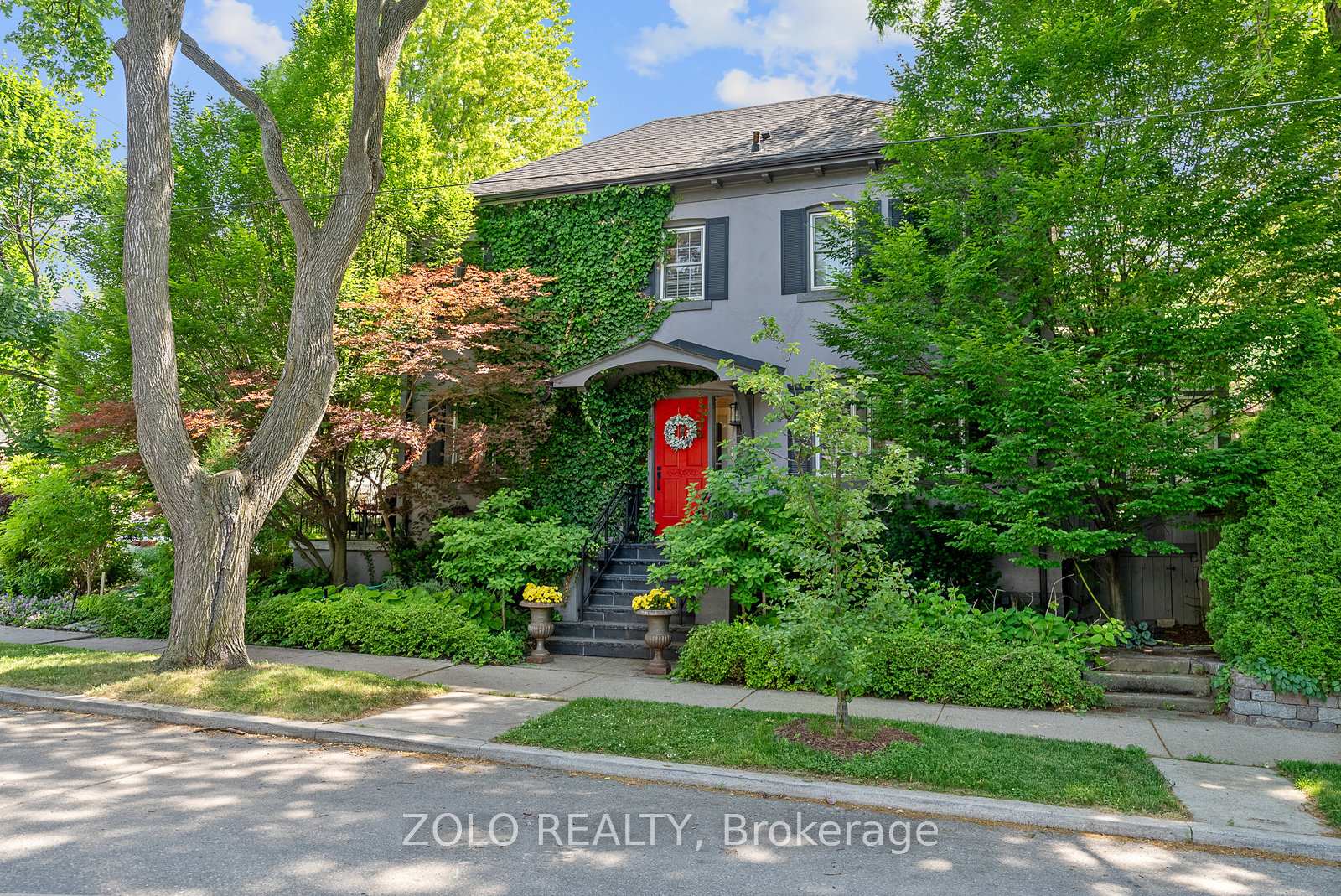 Photo 2 of 129 Clifton Road, Toronto, Rosedale-Moore Park — HOMEH