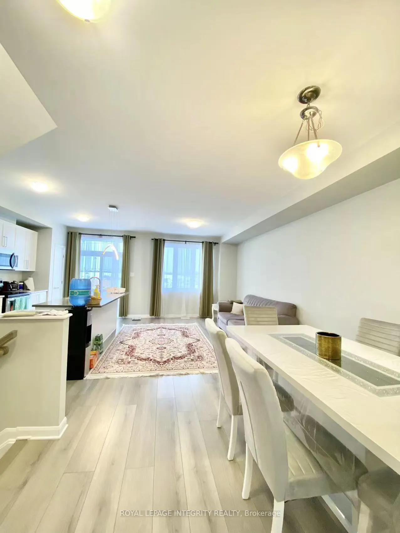 Photo 6 of 1045 Speedvale Court, Ottawa, Kanata - Kanata Lakes/Heritage Hills — HOMEH