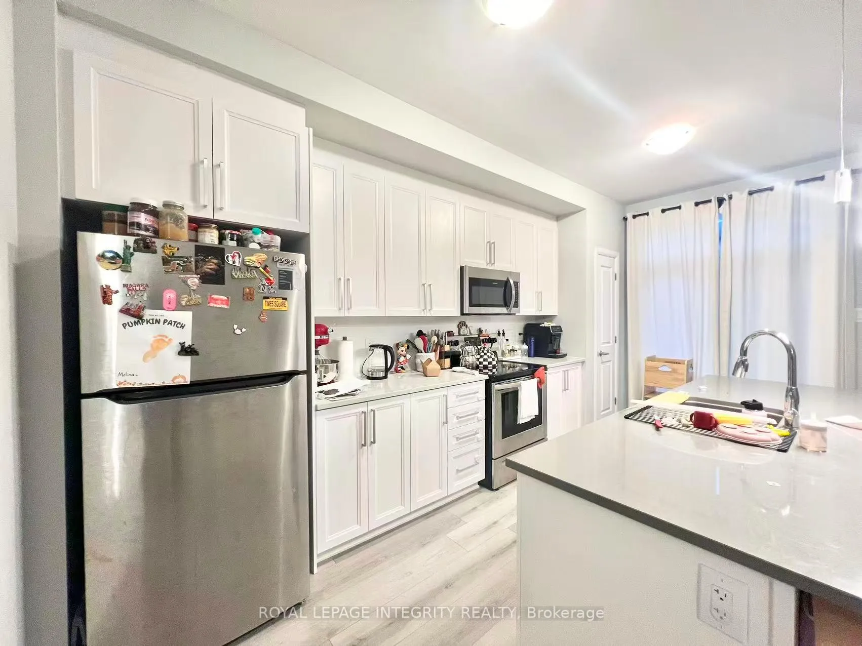 Photo 7 of 1045 Speedvale Court, Ottawa, Kanata - Kanata Lakes/Heritage Hills — HOMEH