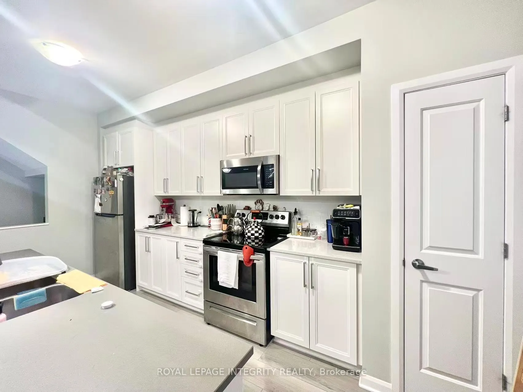 Photo 11 of 1045 Speedvale Court, Ottawa, Kanata - Kanata Lakes/Heritage Hills — HOMEH