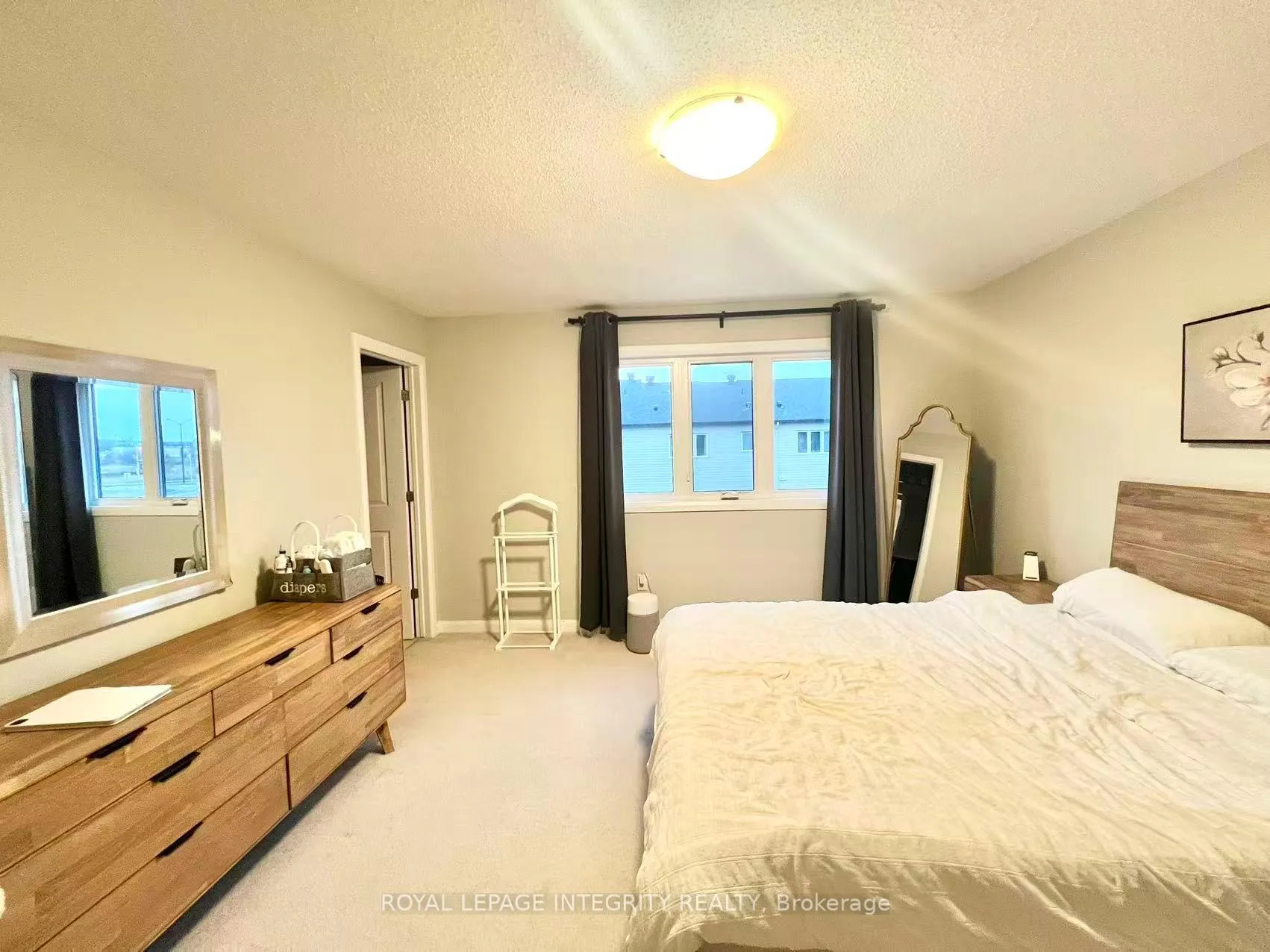 Photo 15 of 1045 Speedvale Court, Ottawa, Kanata - Kanata Lakes/Heritage Hills — HOMEH
