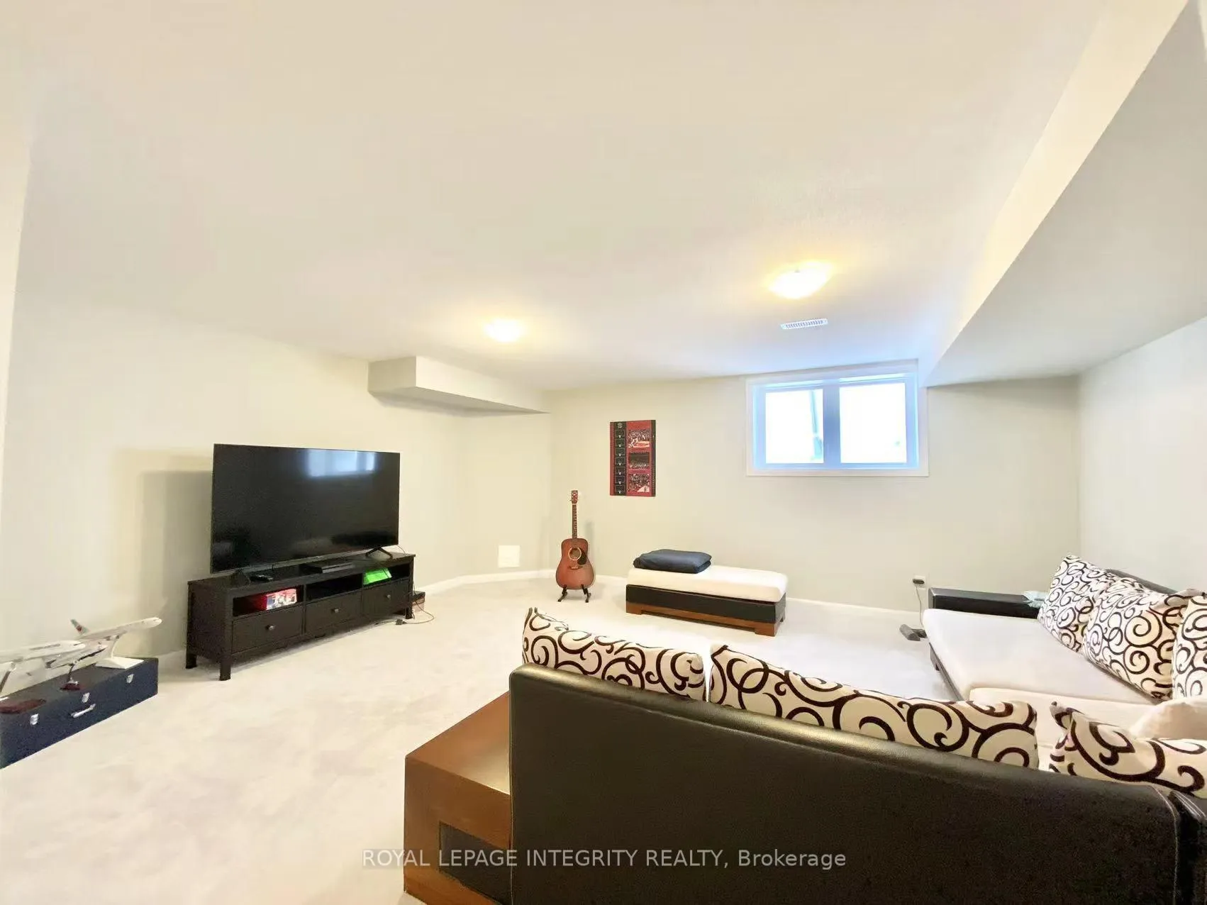 Photo 26 of 1045 Speedvale Court, Ottawa, Kanata - Kanata Lakes/Heritage Hills — HOMEH