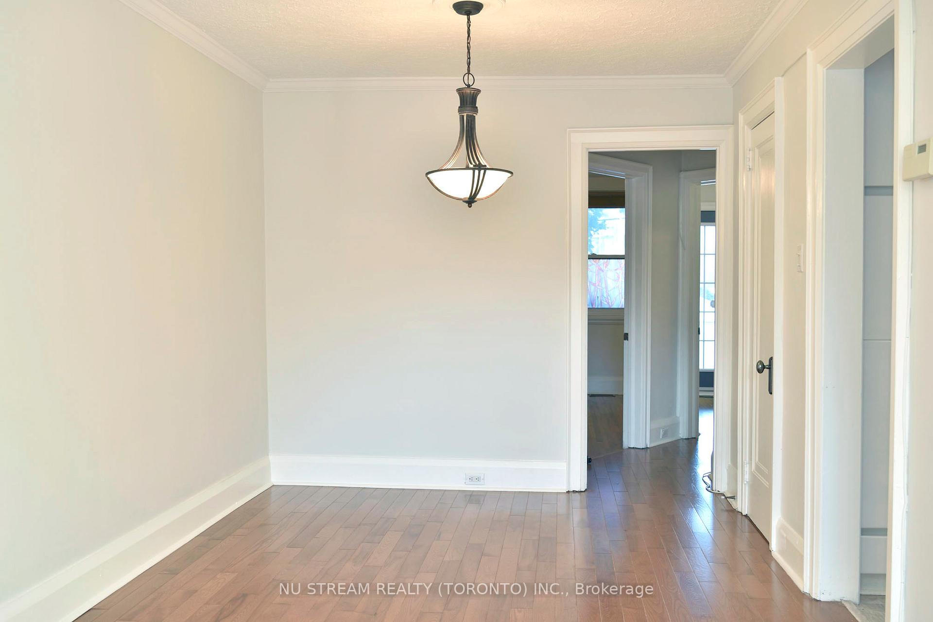 Photo 3 of 227 Airdrie Road, Toronto, Leaside — HOMEH