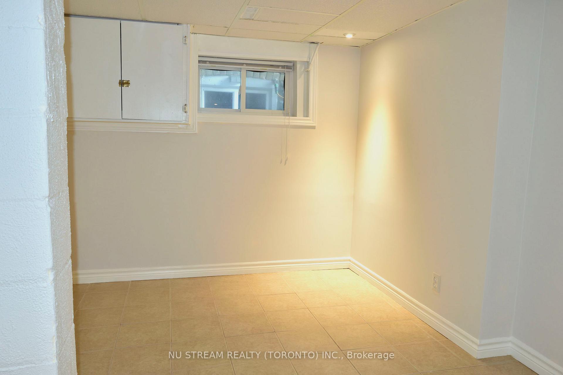 Photo 10 of 227 Airdrie Road, Toronto, Leaside — HOMEH