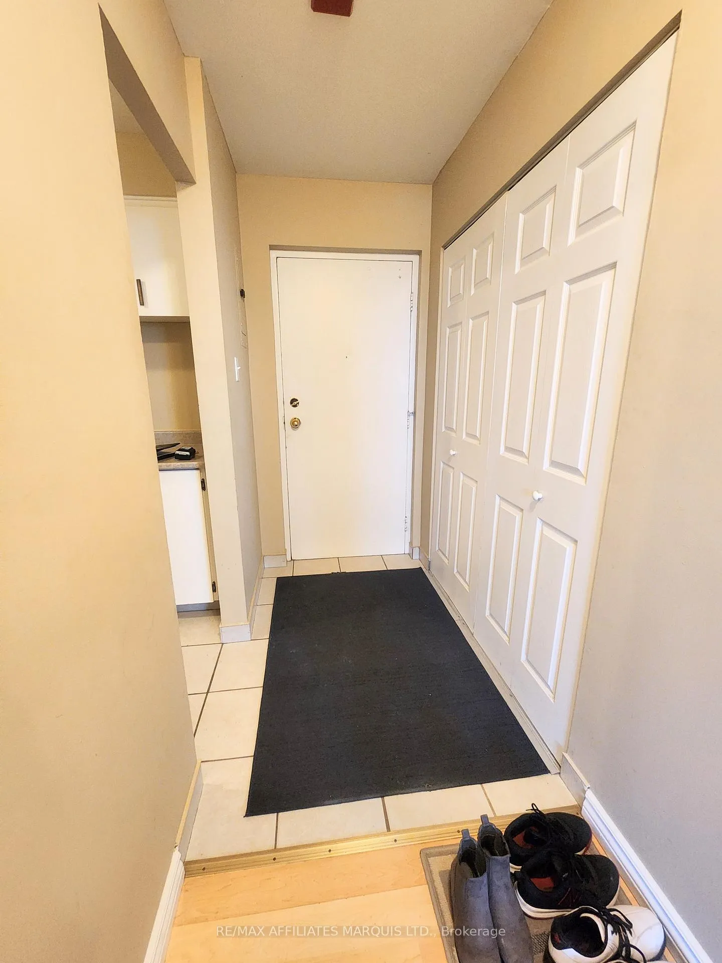 Photo 7 of Unit 409, 845 Kyle Court, Brockville — HOMEH