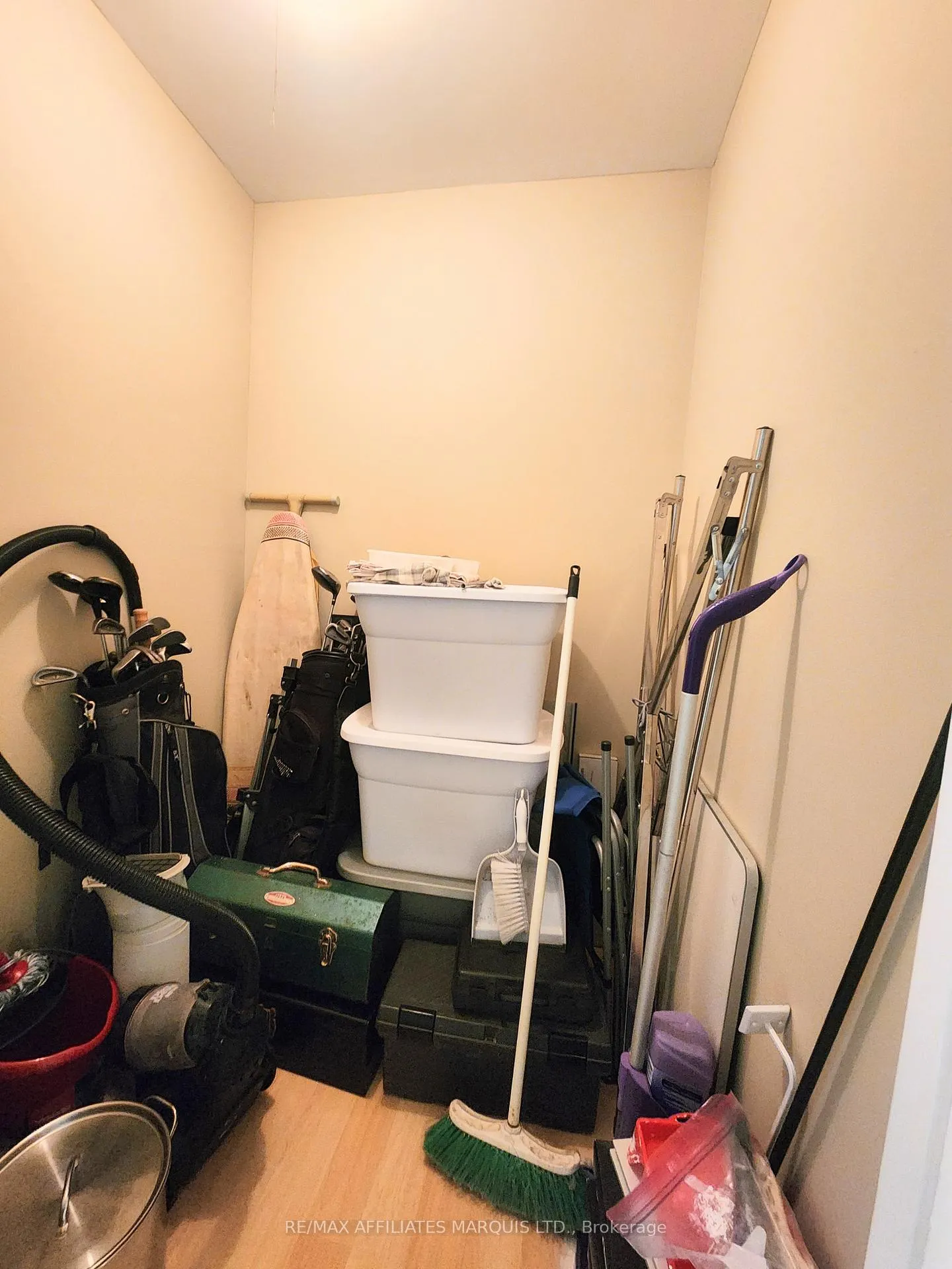Photo 13 of Unit 409, 845 Kyle Court, Brockville — HOMEH