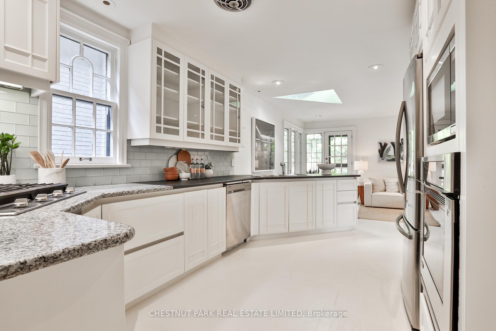 Photo 18 of 174 Rosedale Heights Drive, Toronto, Rosedale-Moore Park — HOMEH