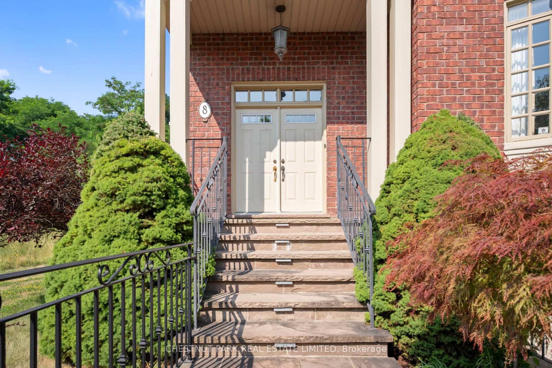Photo 2 of 8 True Davidson Drive, Toronto, Leaside — HOMEH