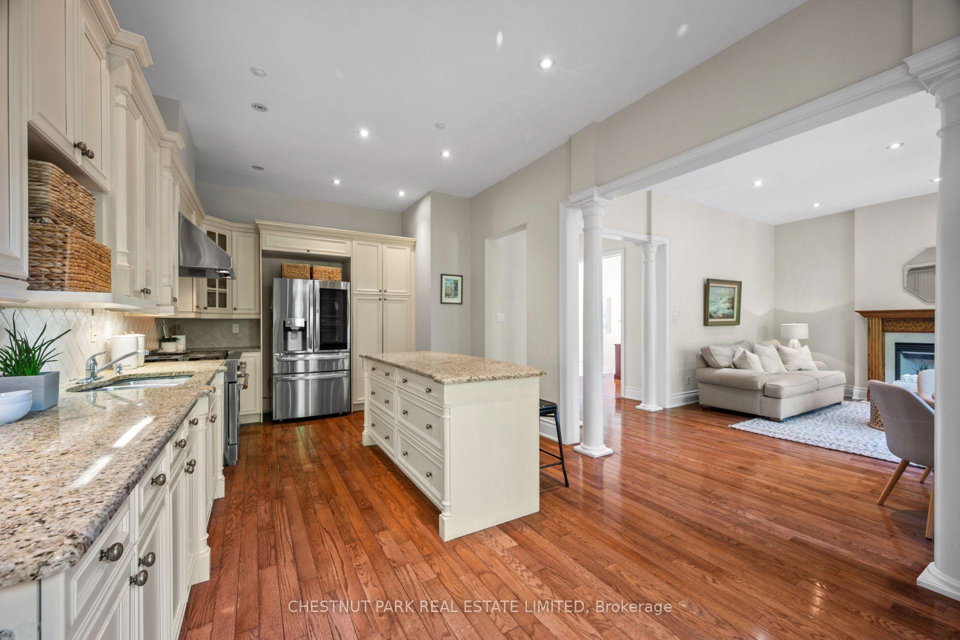 Photo 10 of 8 True Davidson Drive, Toronto, Leaside — HOMEH