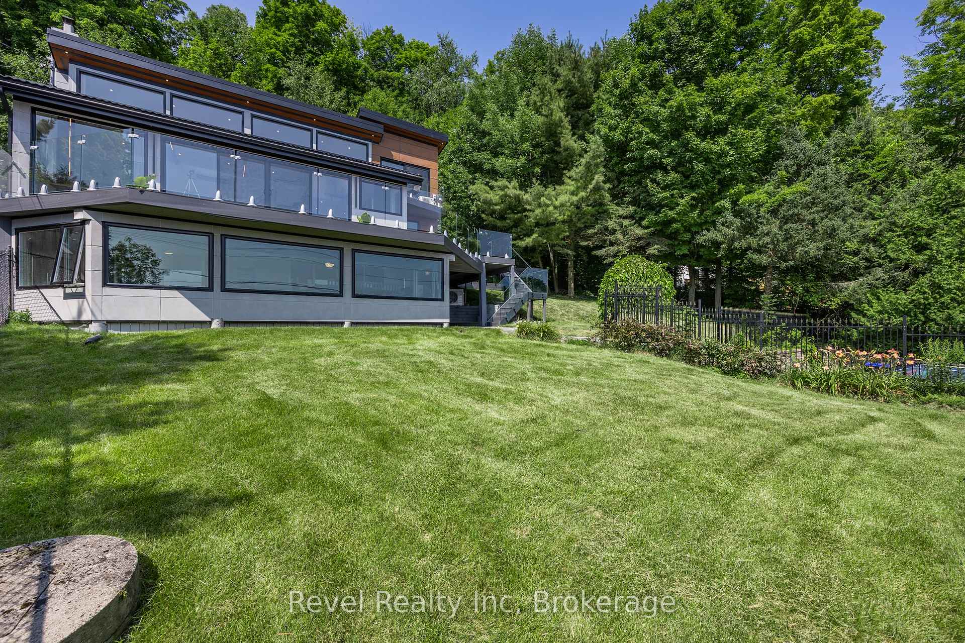 Photo 38 of 237 West Shore Drive, Tiny, Rural Tiny — HOMEH