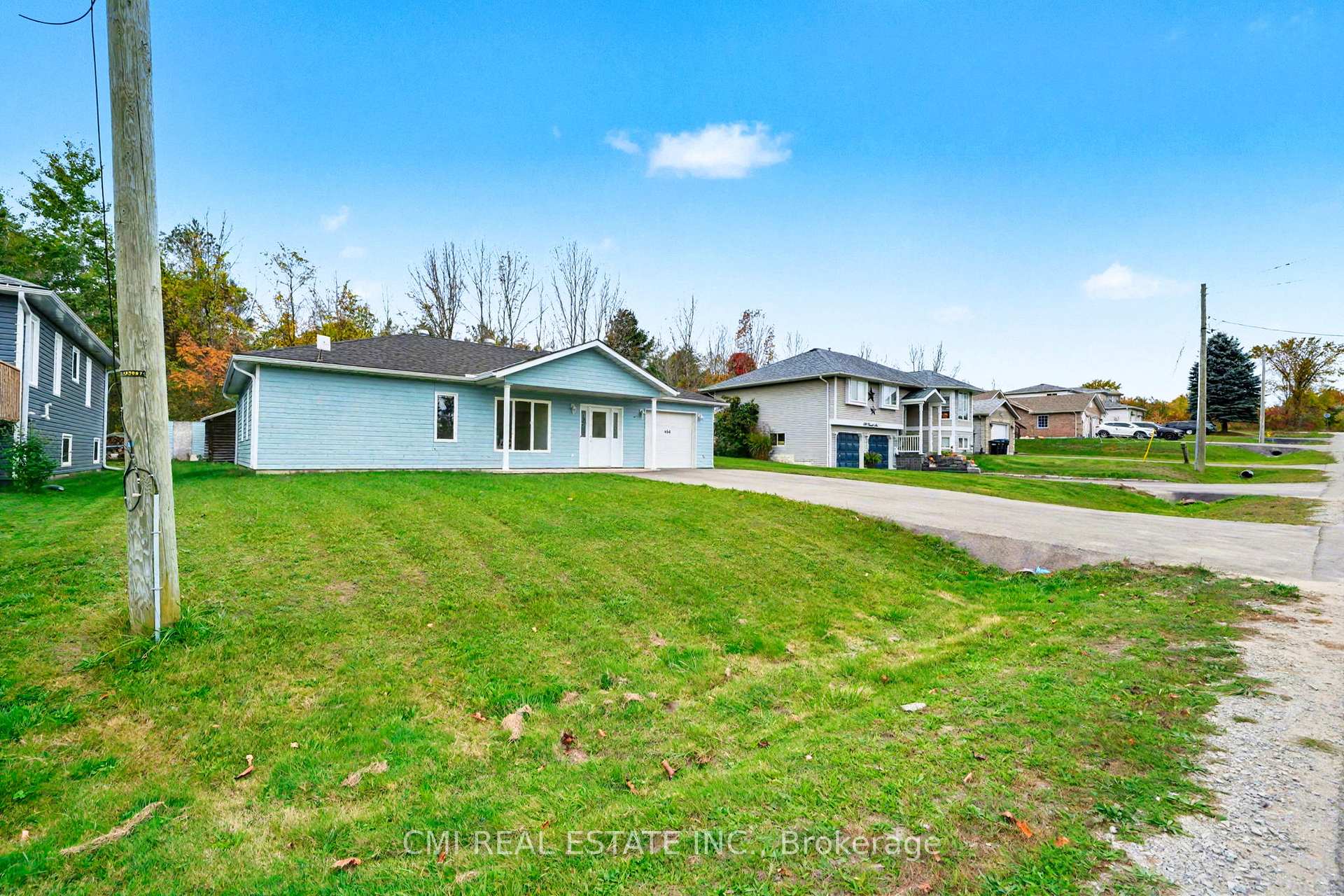 Photo 4 of 484 7th Avenue, Tay, Port McNicoll — HOMEH