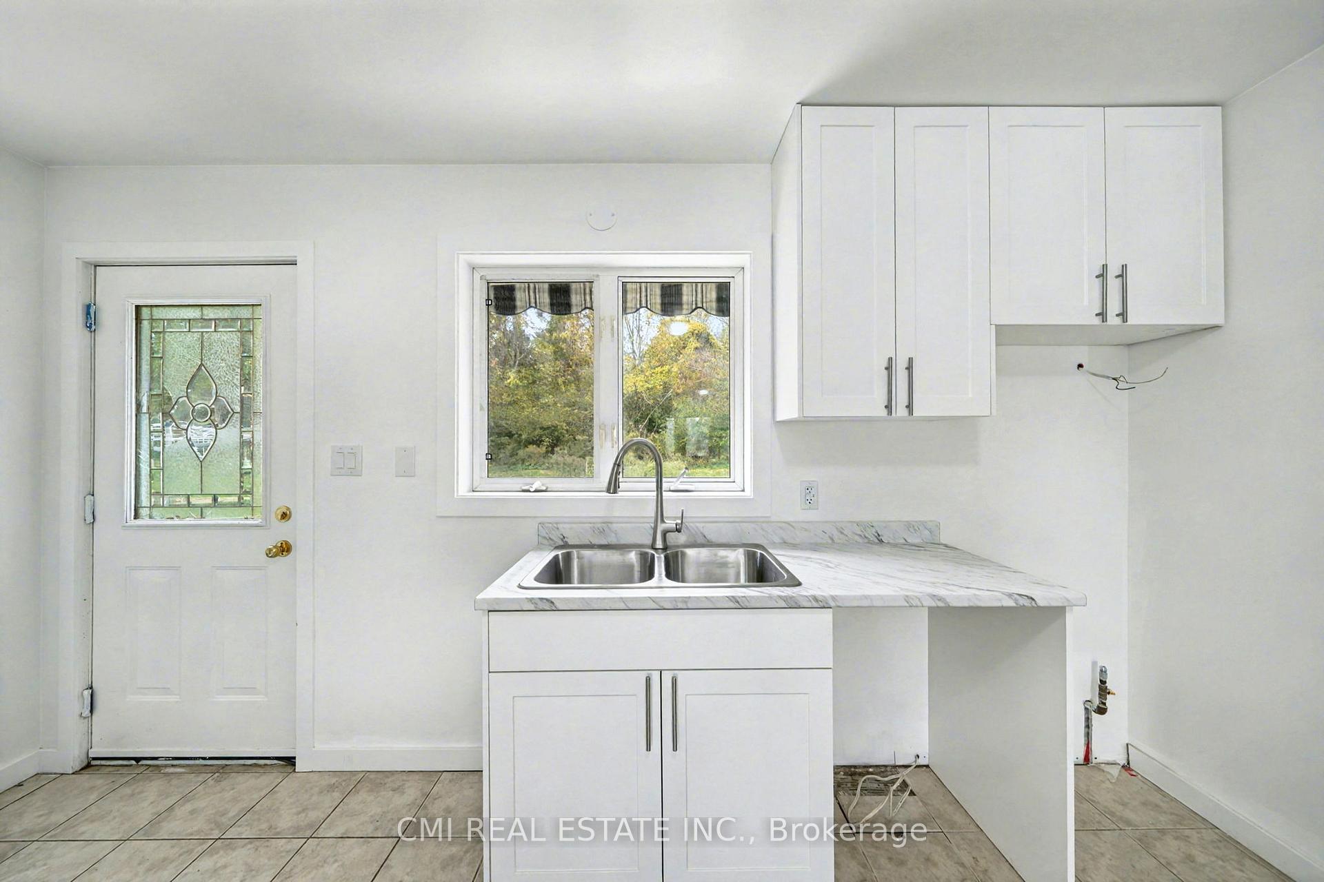 Photo 15 of 484 7th Avenue, Tay, Port McNicoll — HOMEH