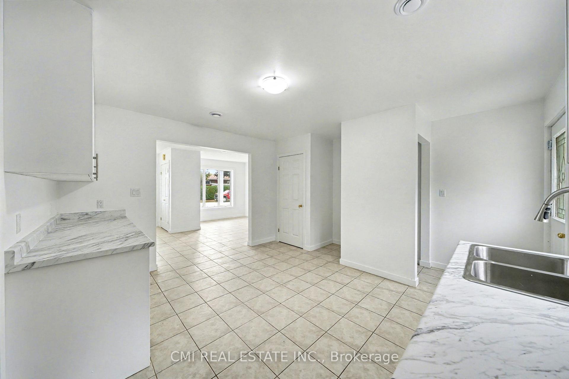 Photo 16 of 484 7th Avenue, Tay, Port McNicoll — HOMEH