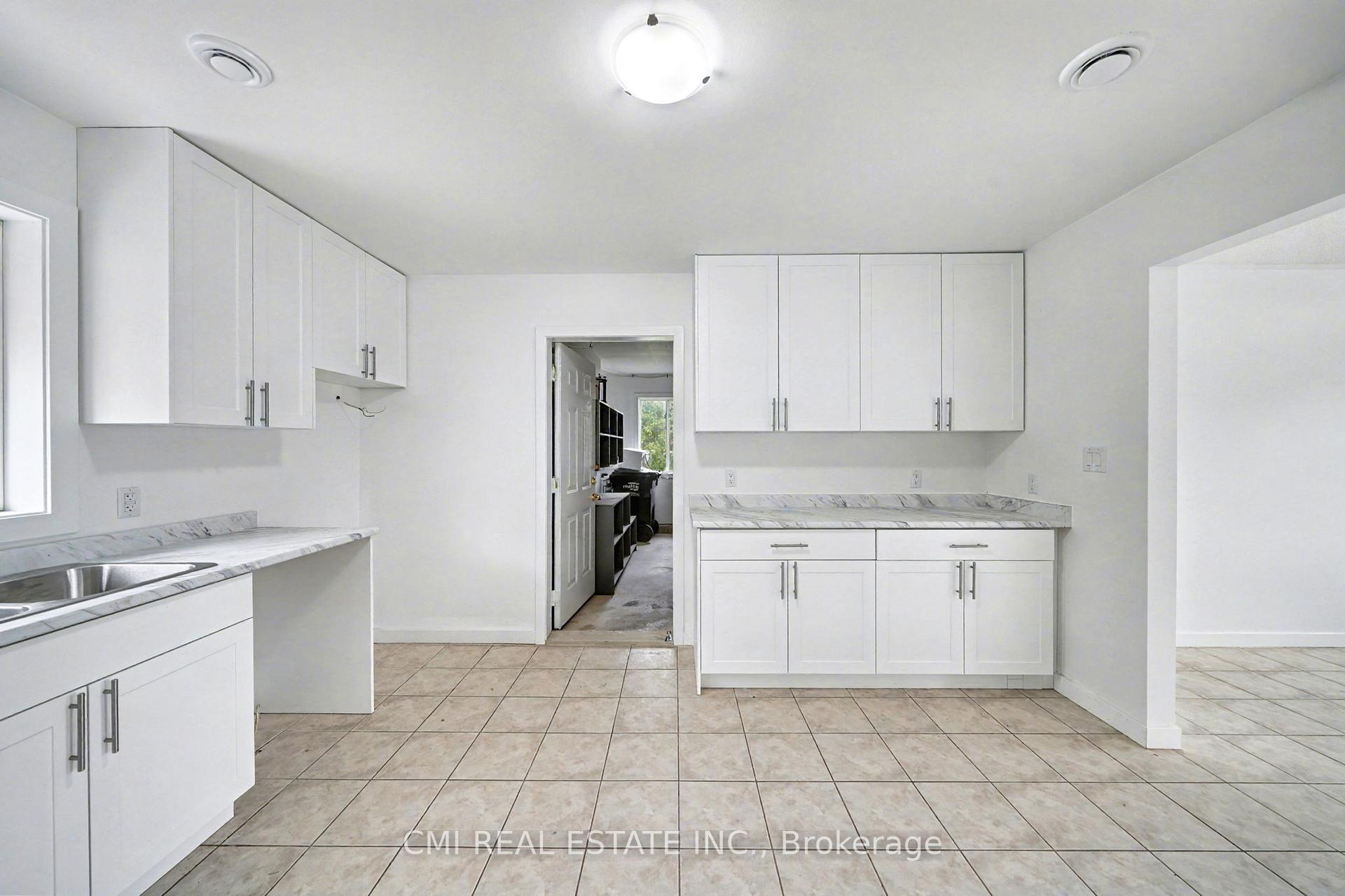 Photo 17 of 484 7th Avenue, Tay, Port McNicoll — HOMEH