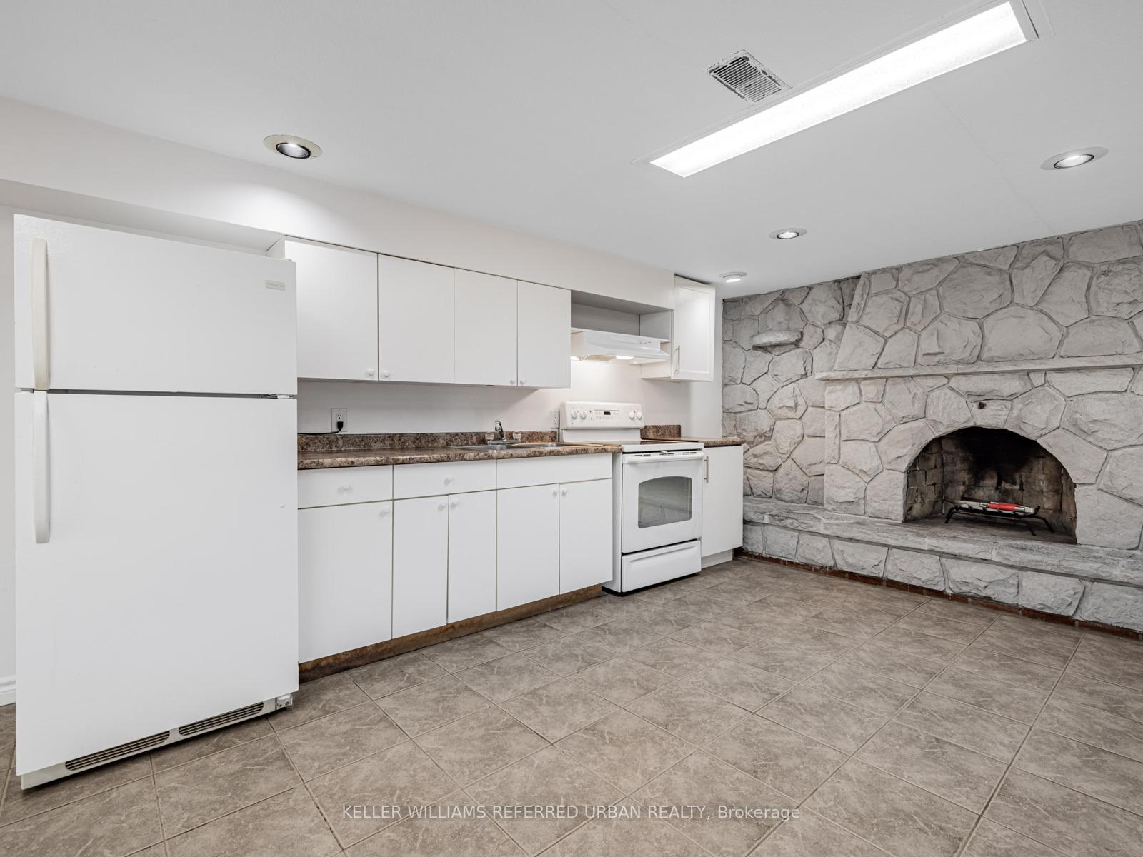 Photo 9 of Unit 1, 58 Ranee Avenue, Toronto, Englemount-Lawrence — HOMEH