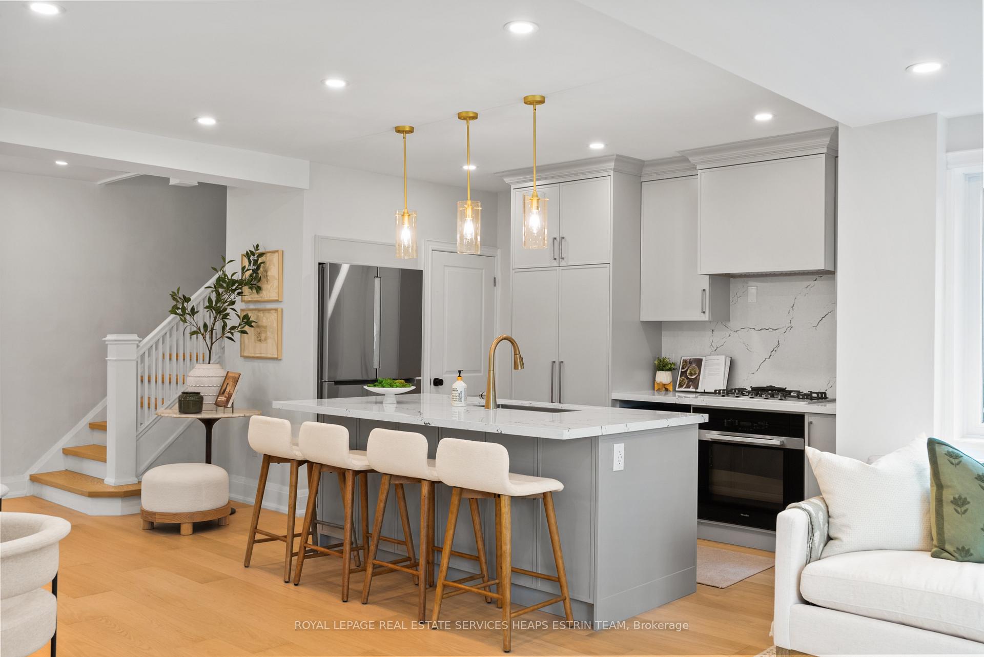 Photo 6 of 156 Welland Avenue, Toronto, Rosedale-Moore Park — HOMEH